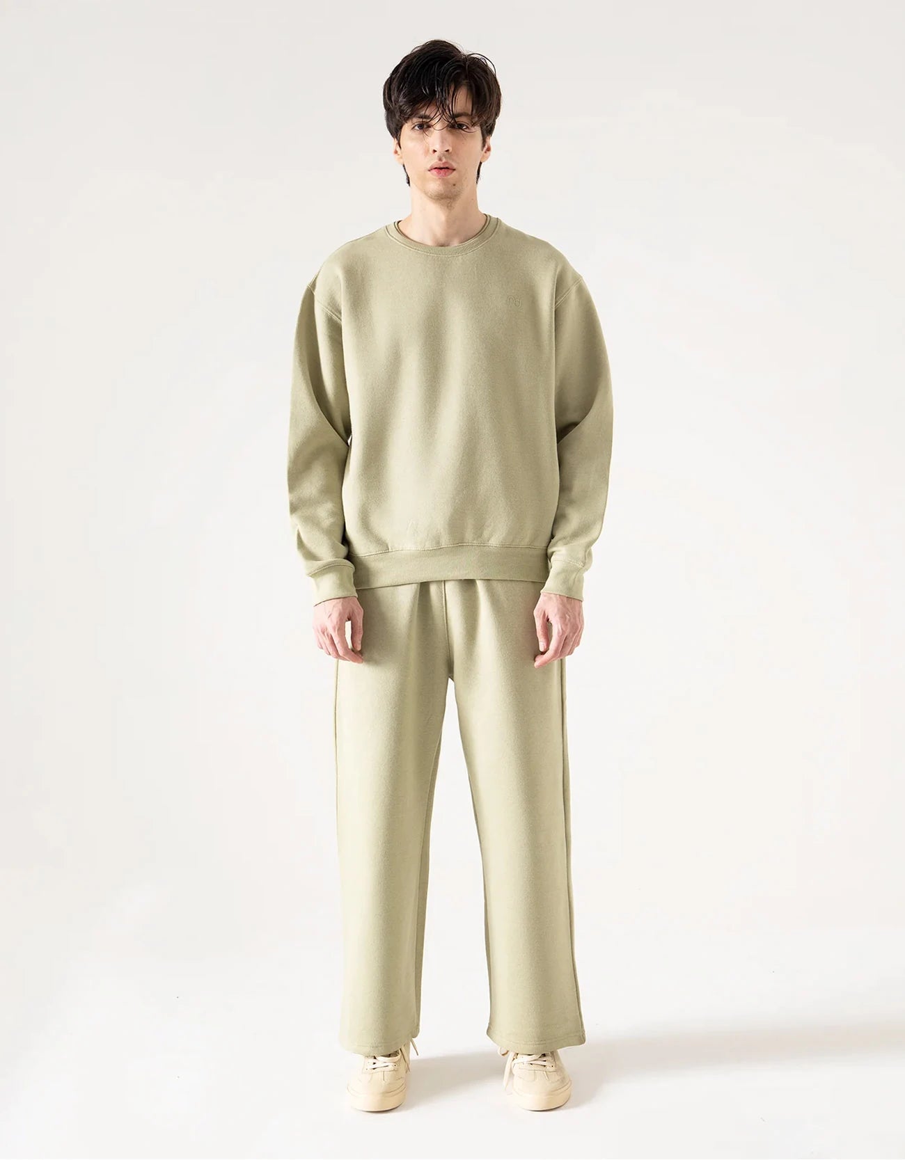 BASIC FLEECE SWEATSHIRT