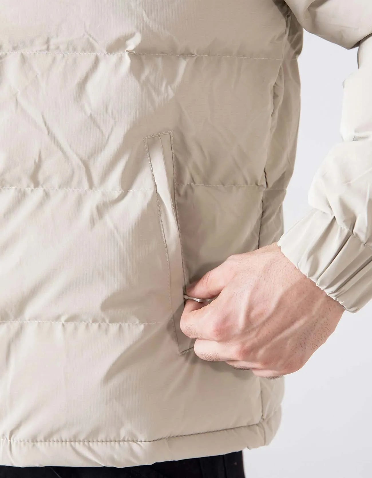 HOODED PUFFER JACKET