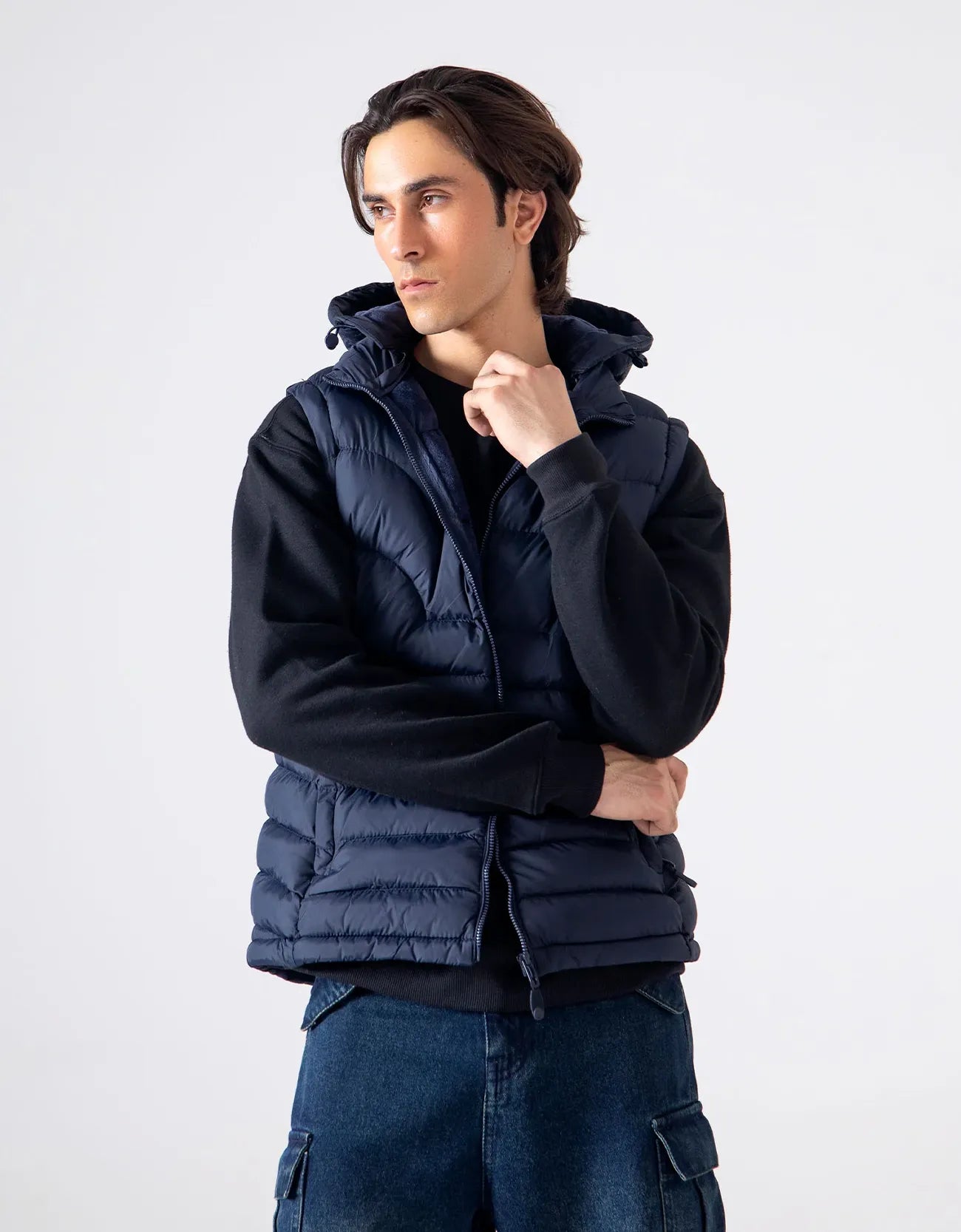 HOODED PUFFER VEST