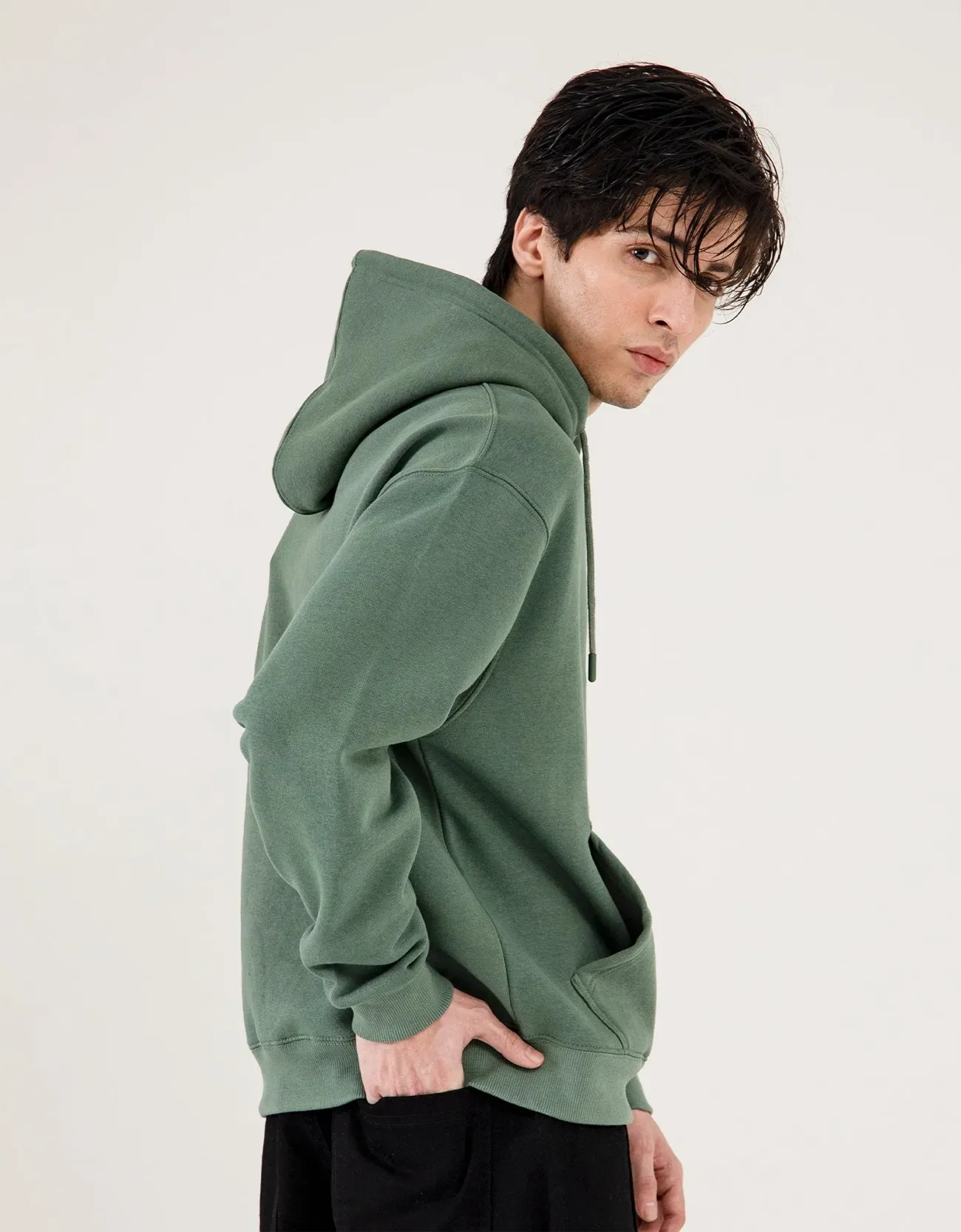 BASIC FLEECE HOODIE