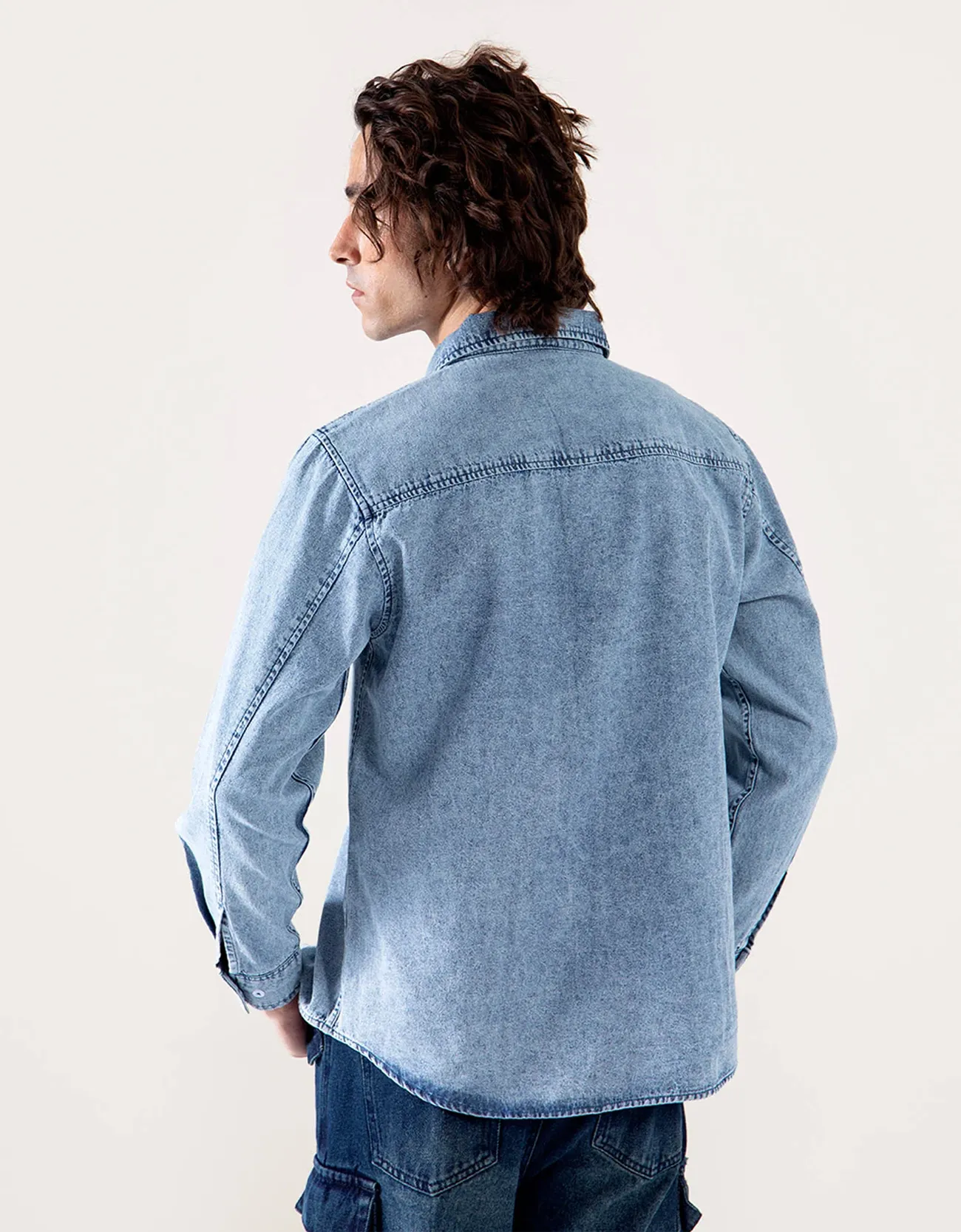 DENIM BUTTON DOWN SHIRT