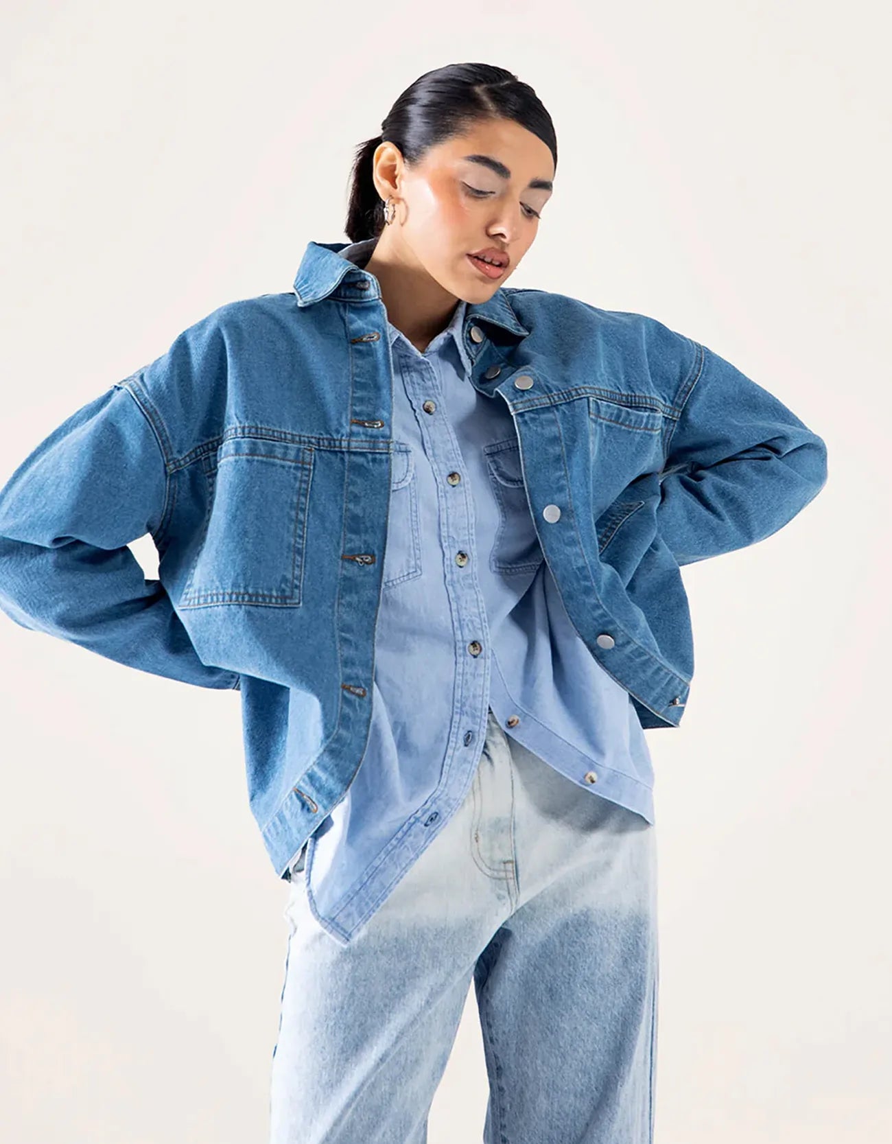DENIM BUTTON DOWN SHACKET