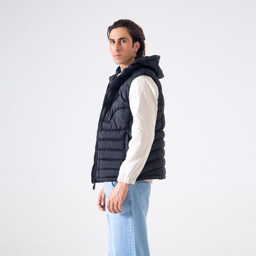 HOODED PUFFER VEST