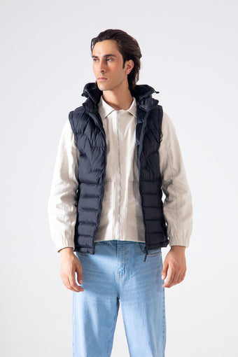 HOODED PUFFER VEST