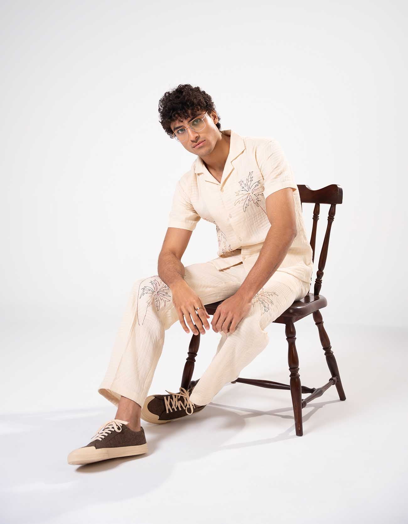 TEXTURED STRAIGHT TROUSER