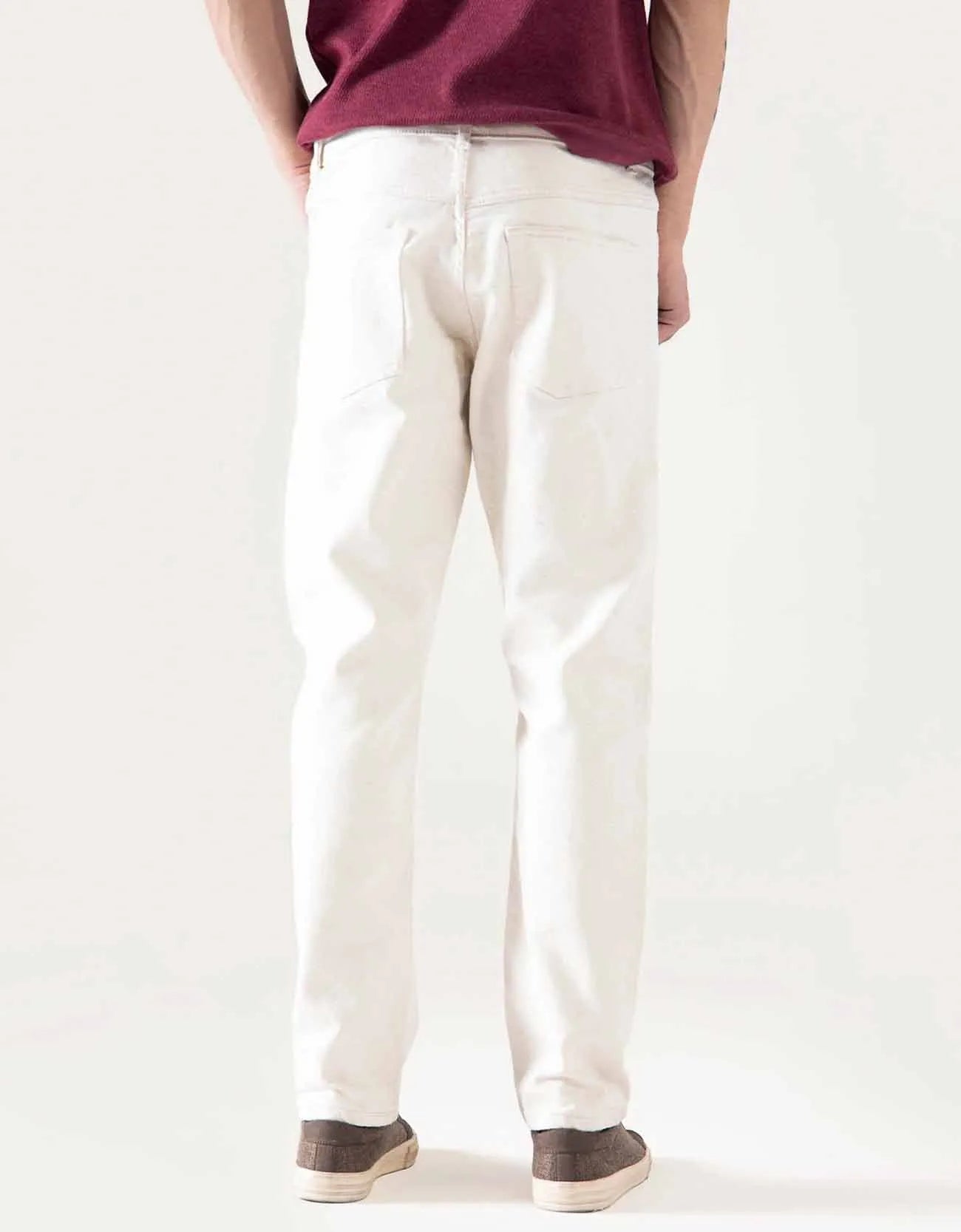 BASIC STRAIGHT JEANS