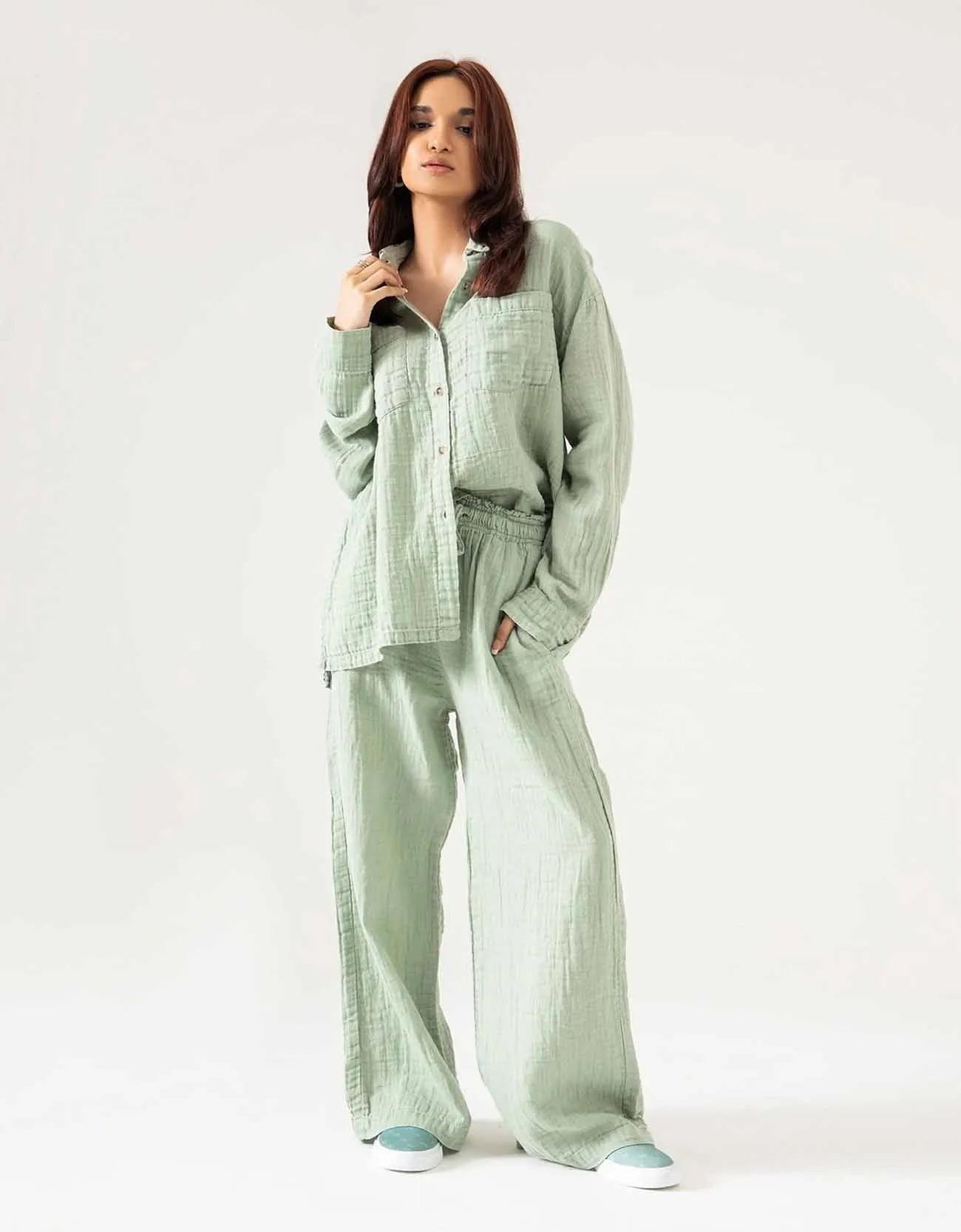 MUSLIN PATCH POCKET SHIRT