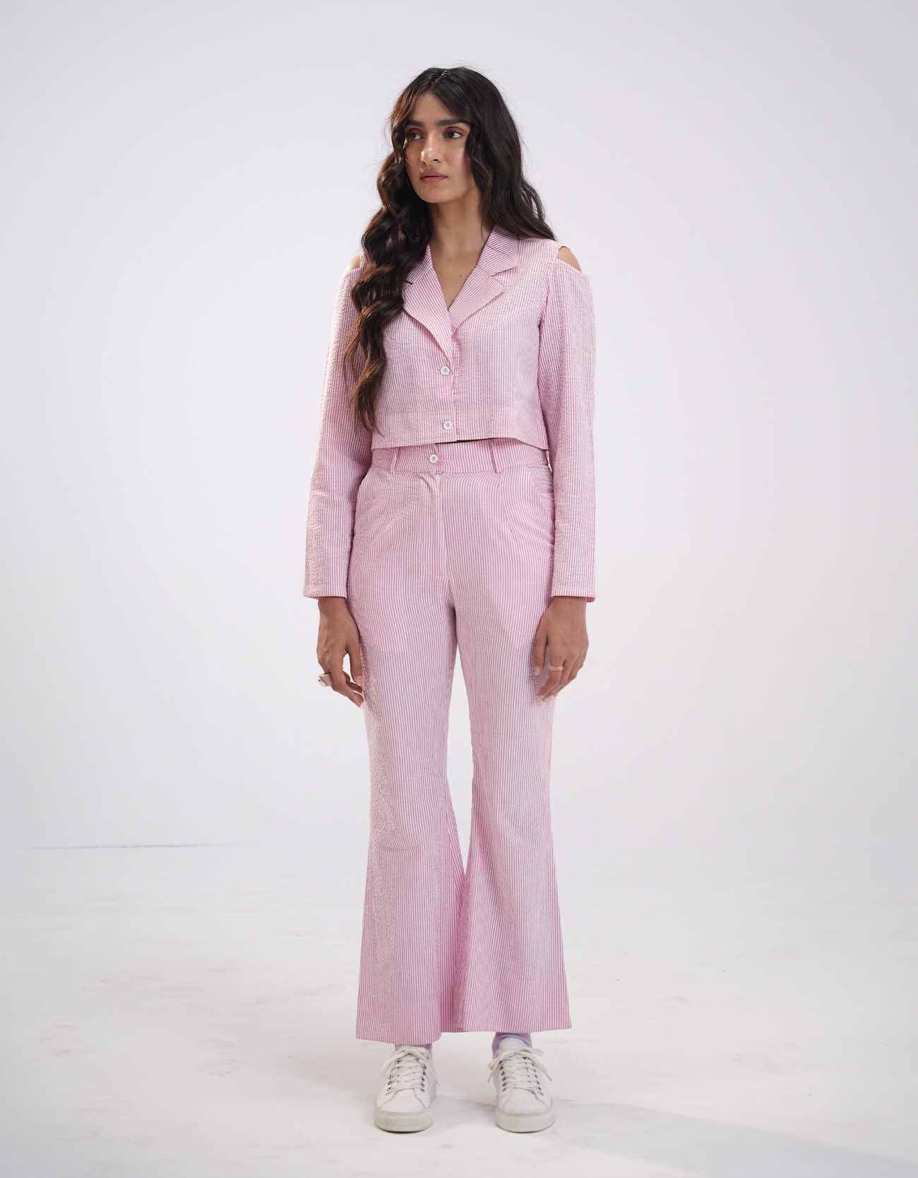 TEXTURED STRIPED CROPPED BLAZER