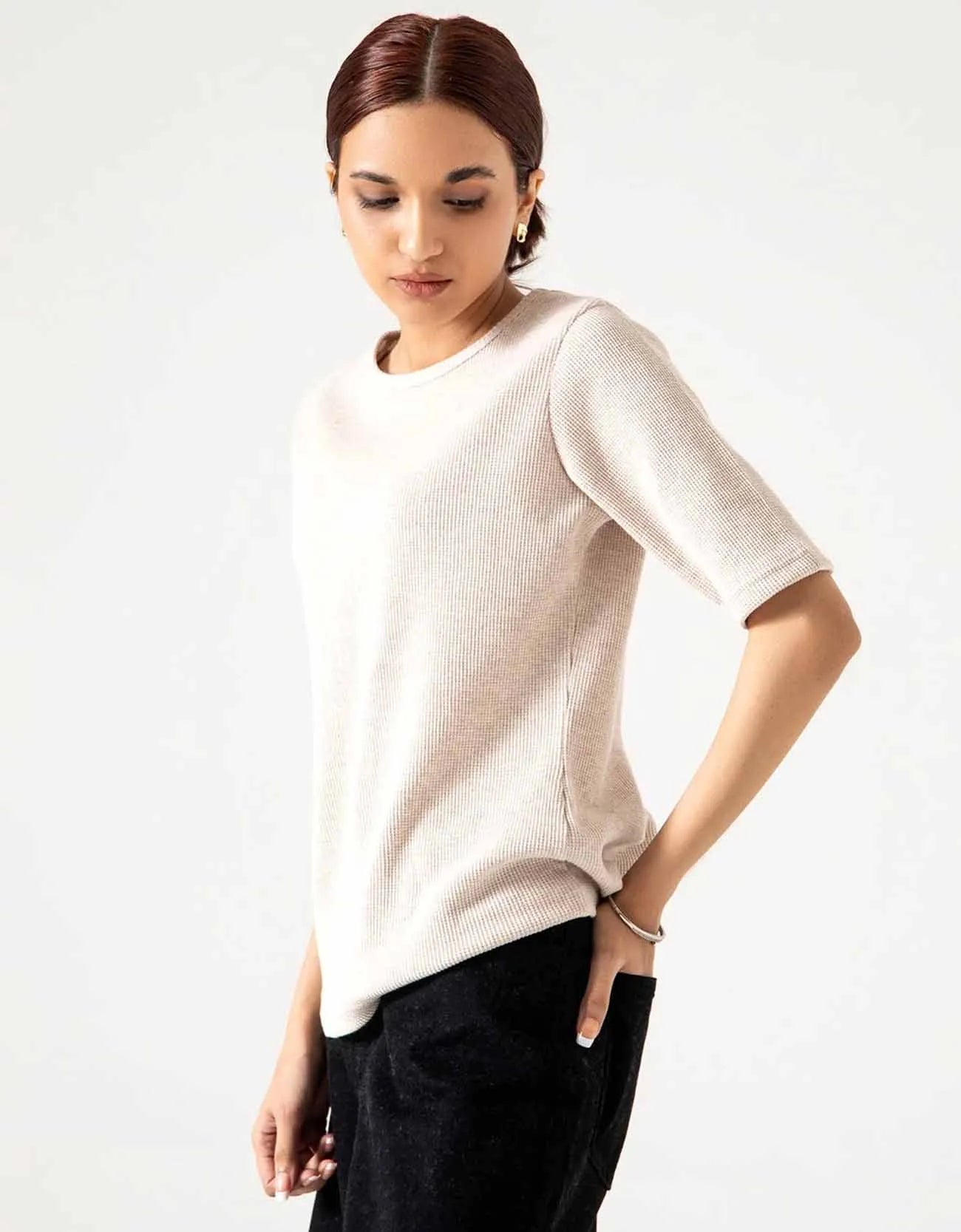BASIC TEXTURED TEE