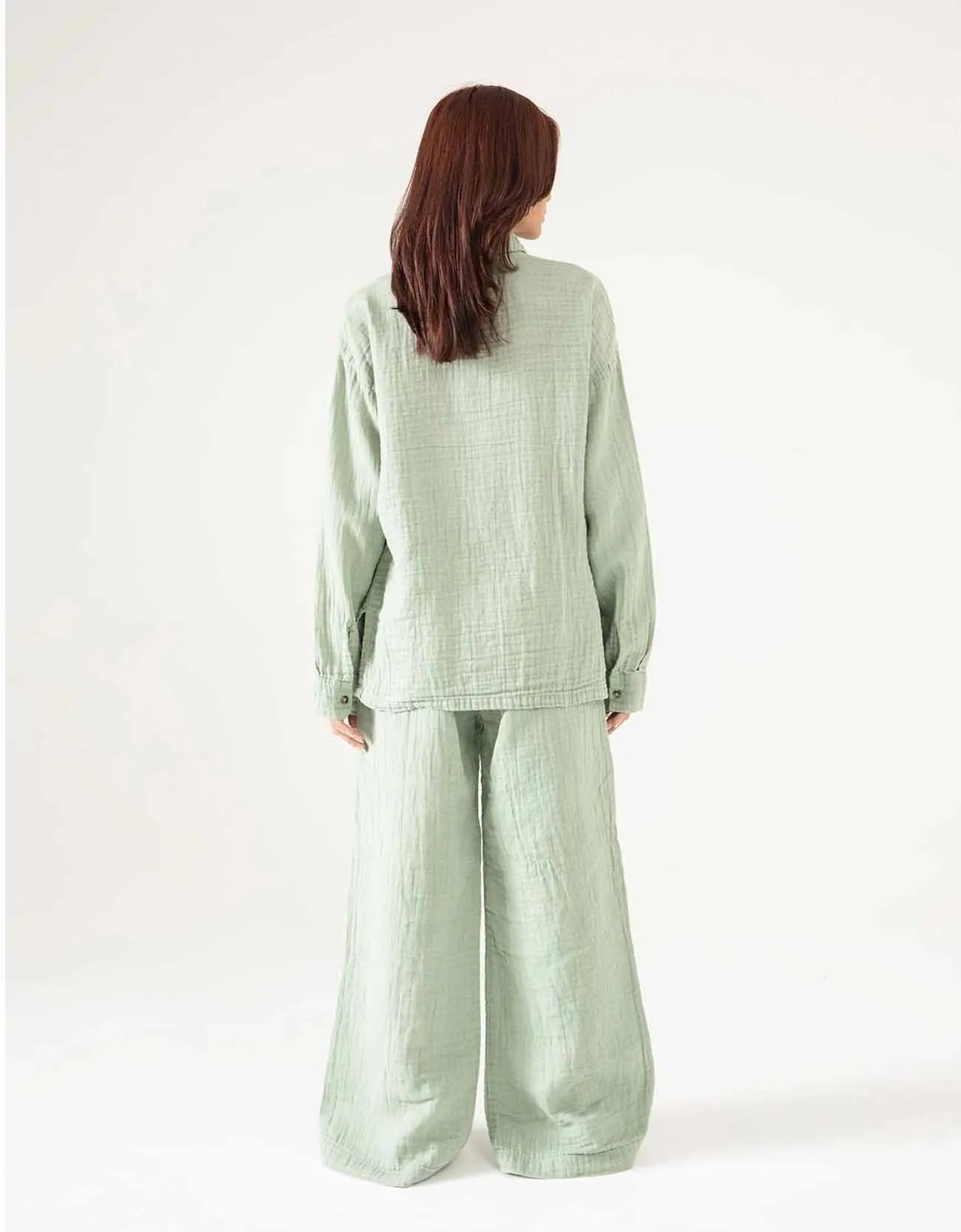 MUSLIN PATCH POCKET SHIRT