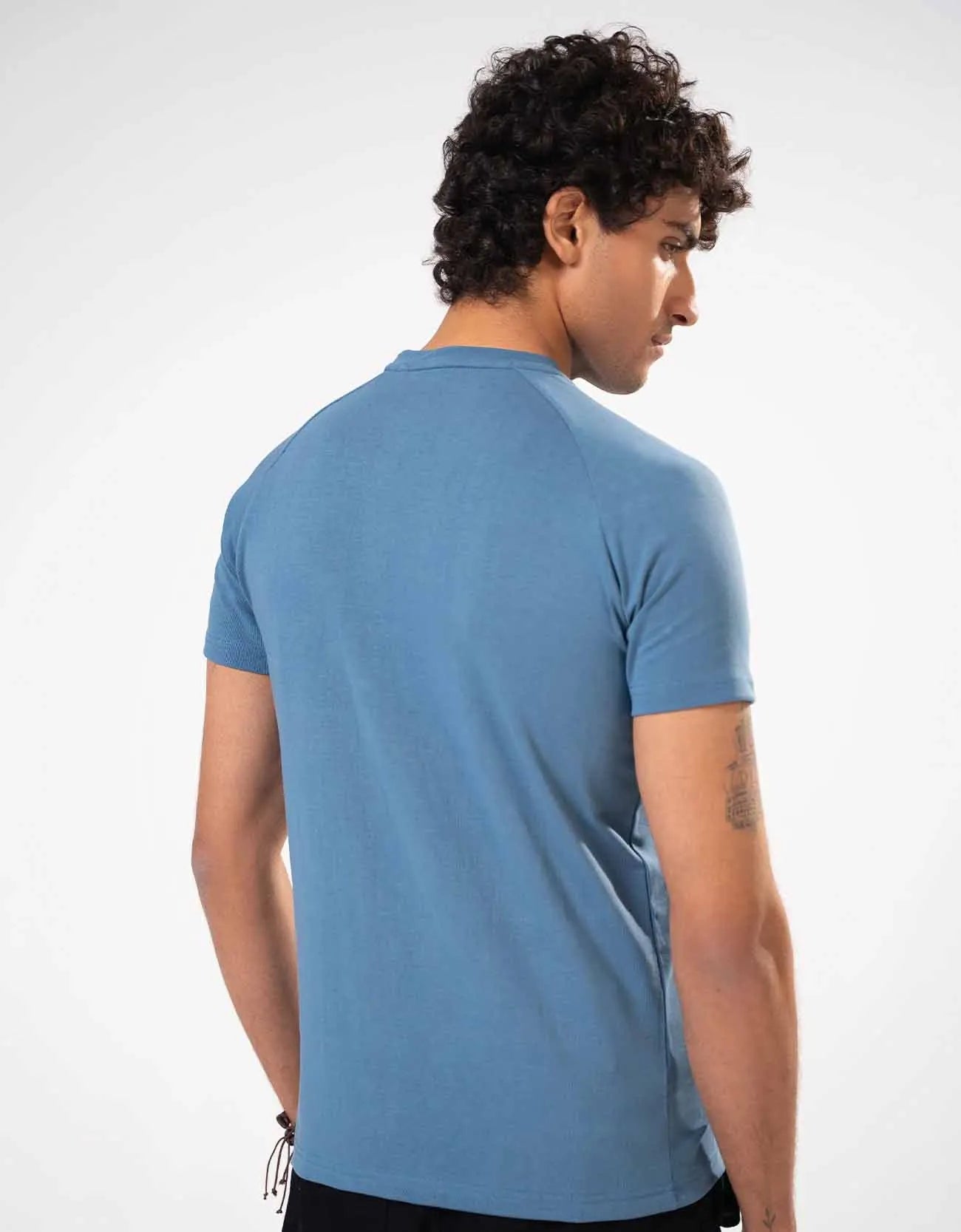 MEN'S CREW NECK RAGLAN SLEEVE TEE