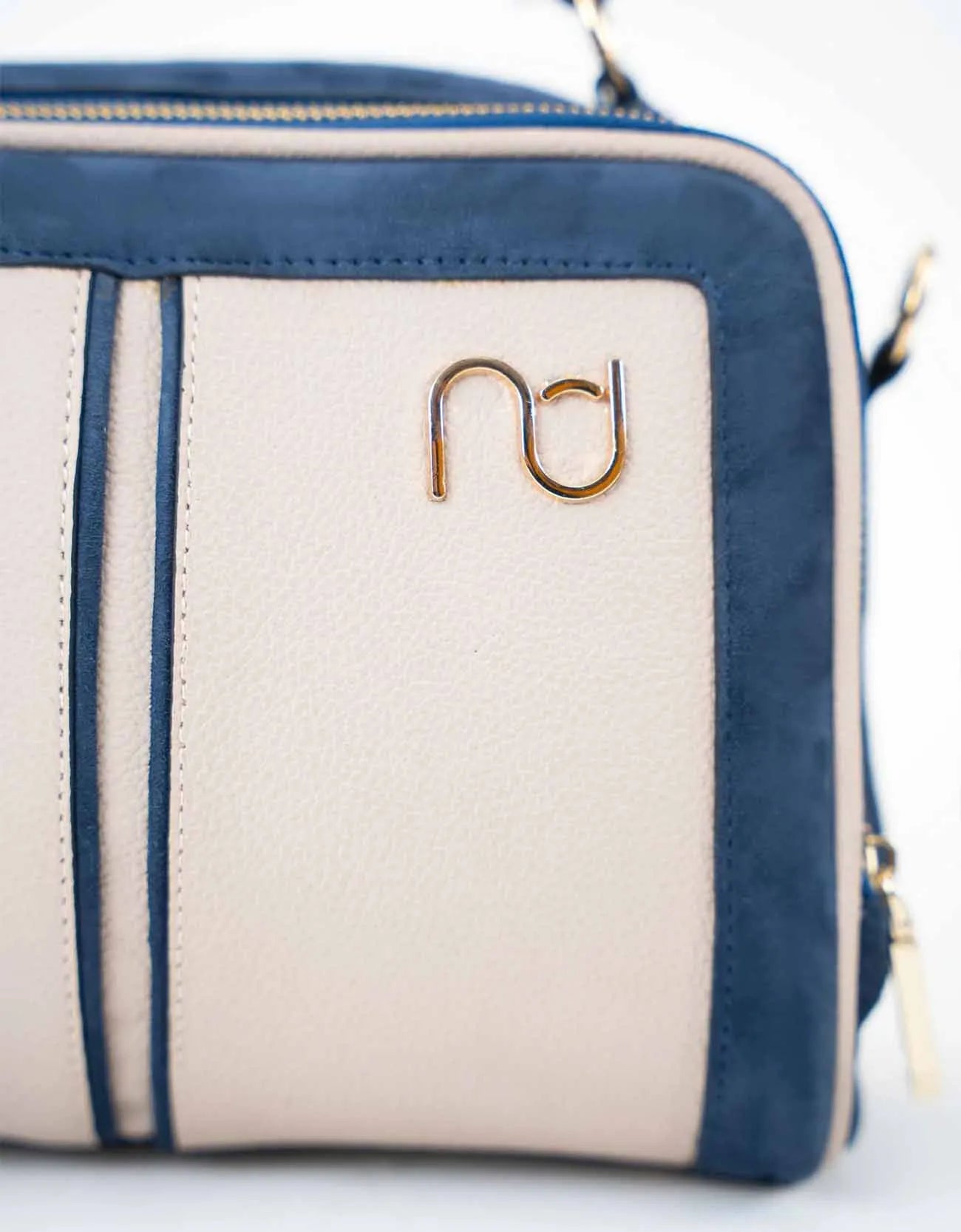 TEXTURED CONTRAST LEATHER CROSSBODY BAG