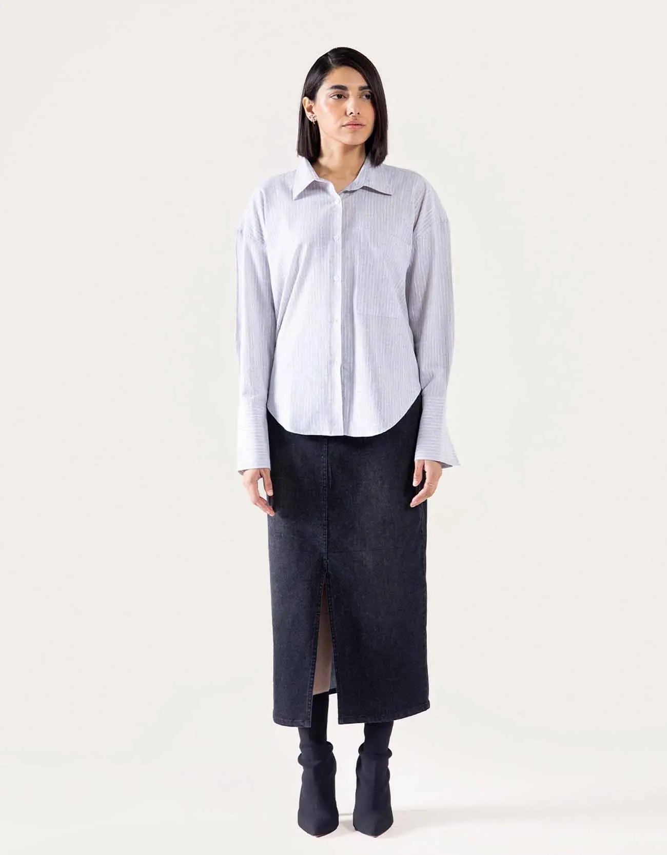 STRIPPED BUTTON DOWN SHIRT