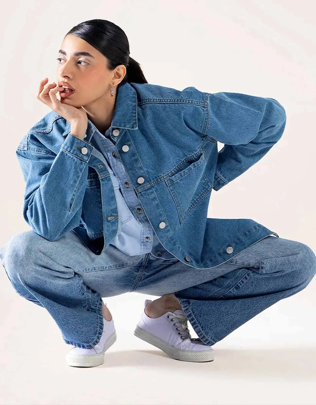 DENIM BUTTON DOWN SHACKET