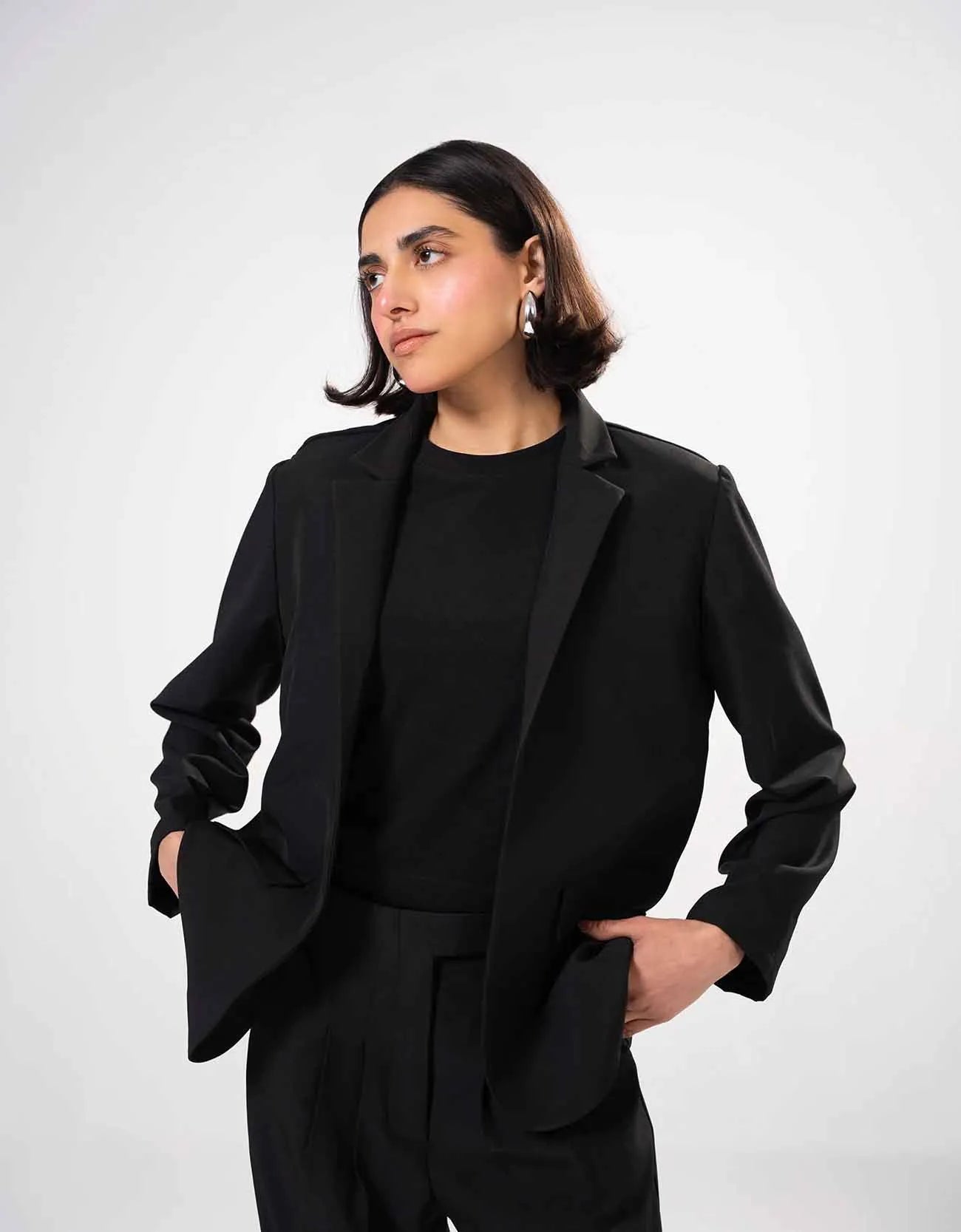 BASIC BLAZER
