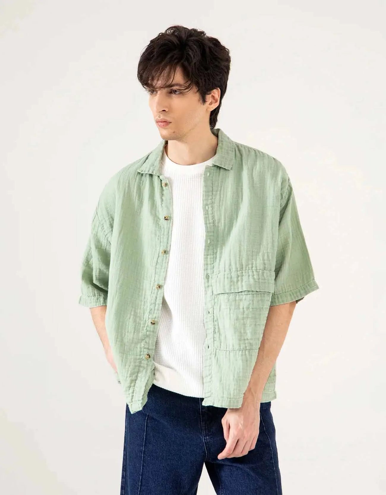 MUSLIN OVERSIZED PATCH POCKET OVERSHIRT