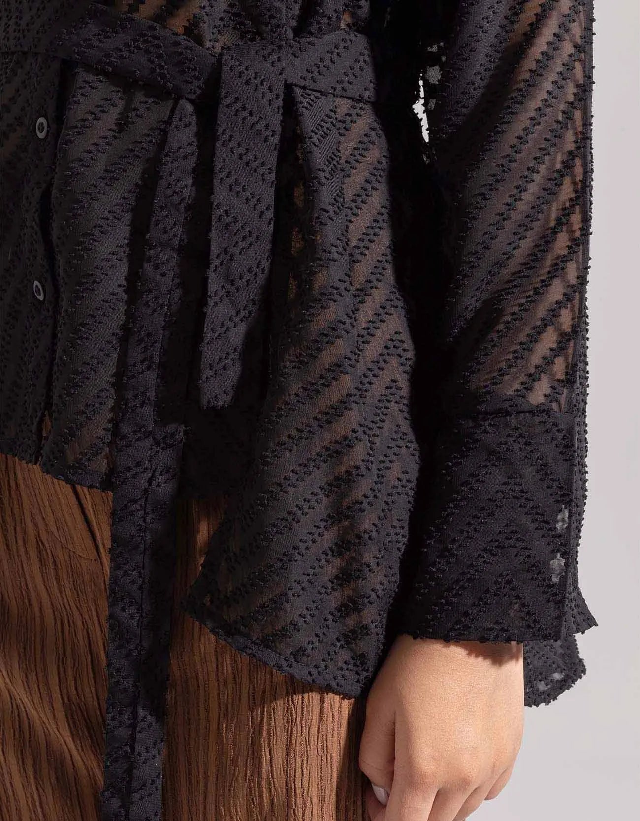 TEXTURED SHEAR SHIRT