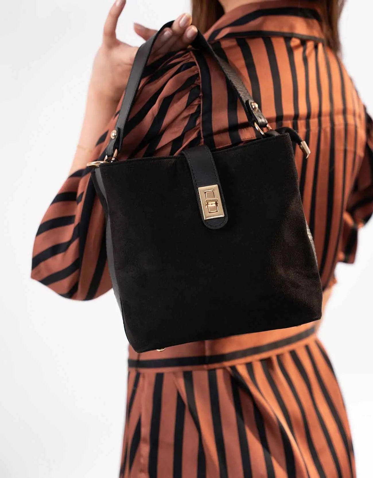 MINI SUEDE BUCKET BAG