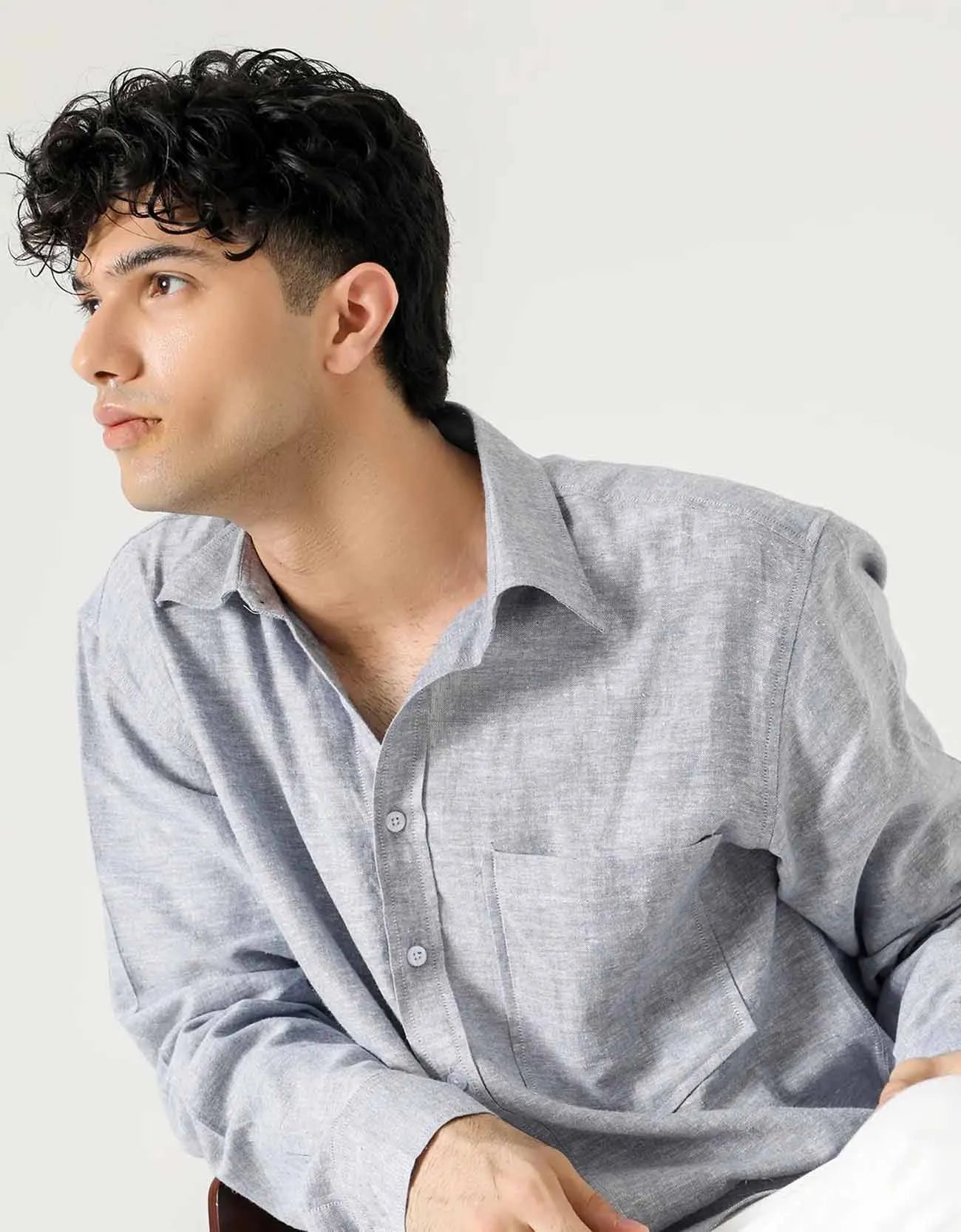 LINEN PATCH POCKET BUTTON DOWN SHIRT