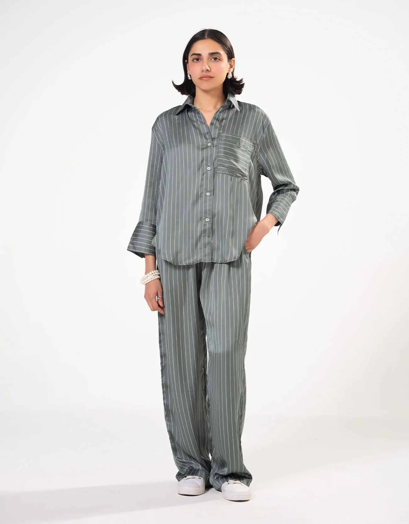 STRIPED BUTTON DOWN SHIRT