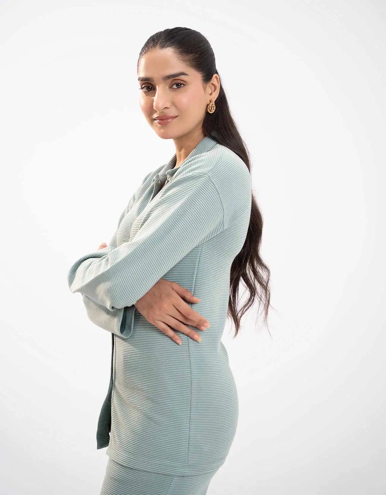 TEXTURED BUTTON DOWN SHIRT