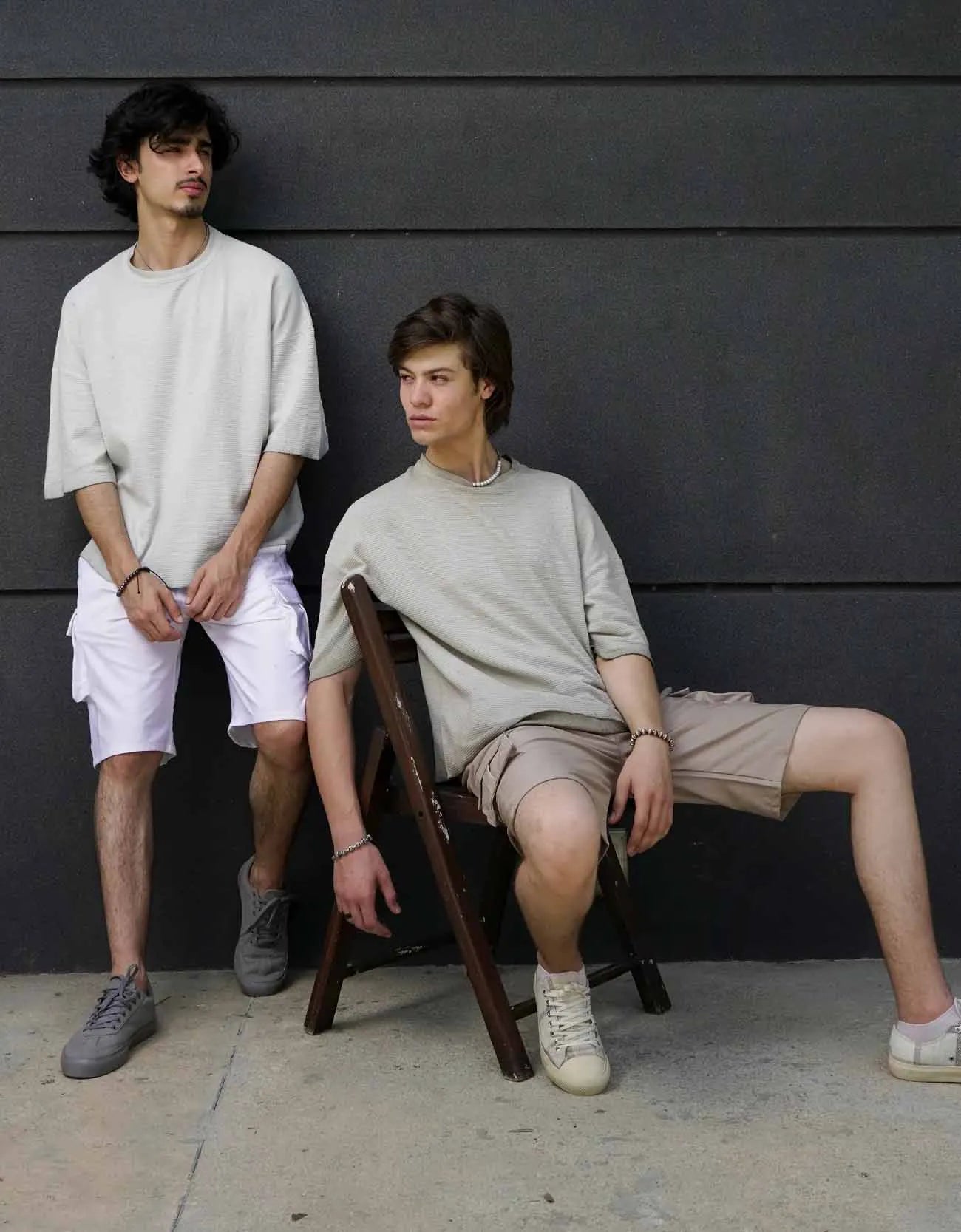 TEXTURED TIE-DYE T-SHIRT