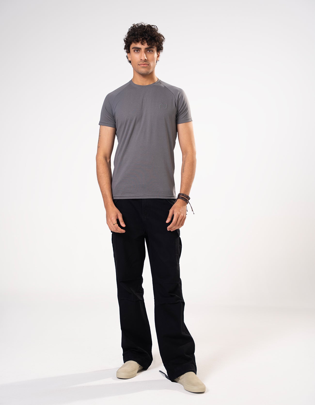 MEN'S REGULAR FIT RAGLAN SLEEVE TEE-SHIRT