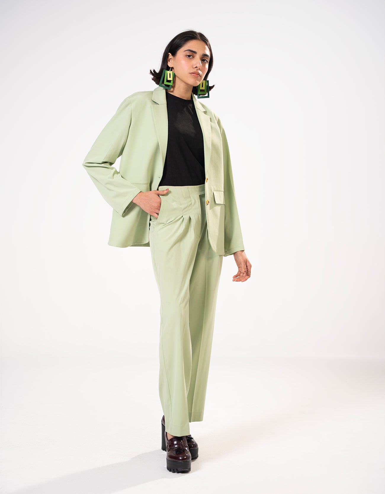 TAILORED STRAIGHT PANTS