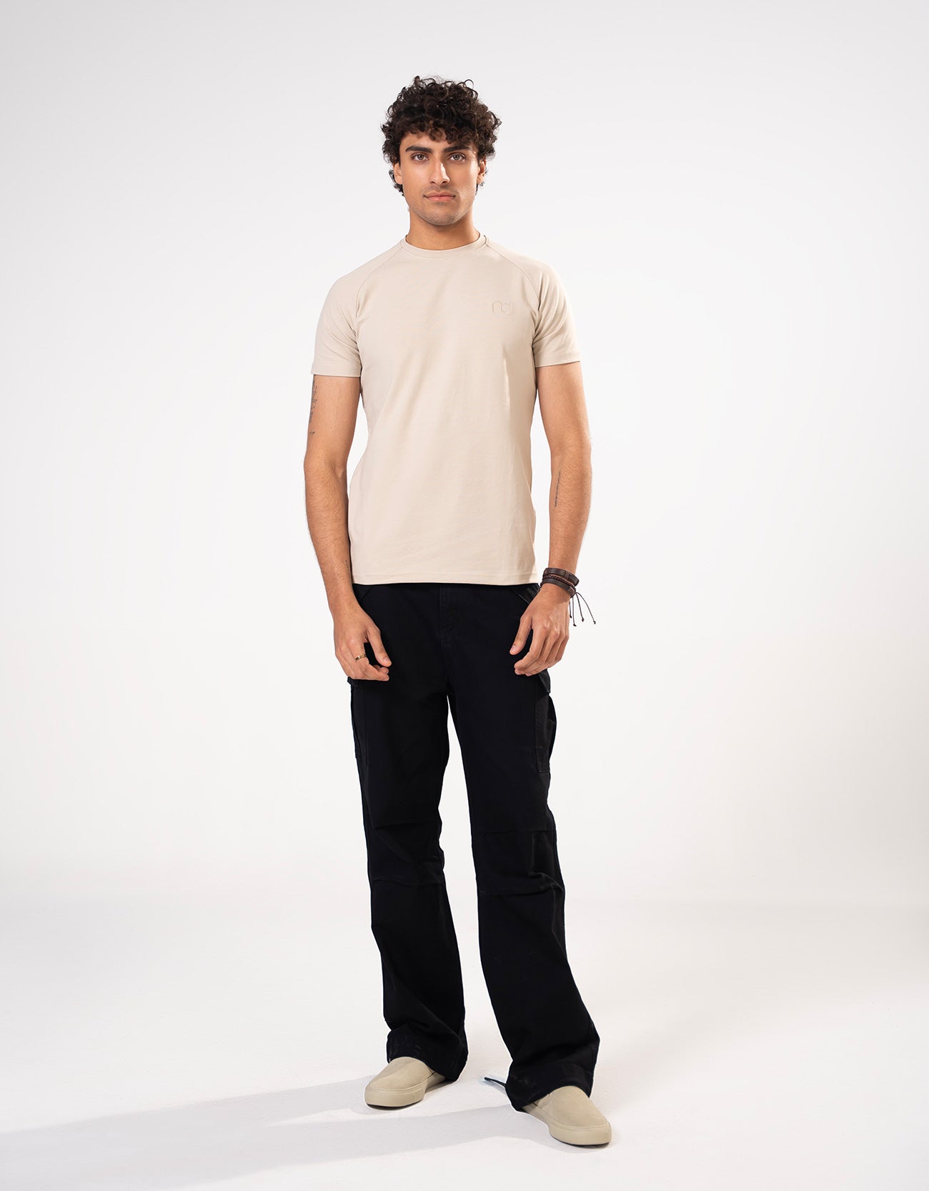 MEN'S REGULAR FIT RAGLAN SLEEVE TEE-SHIRT