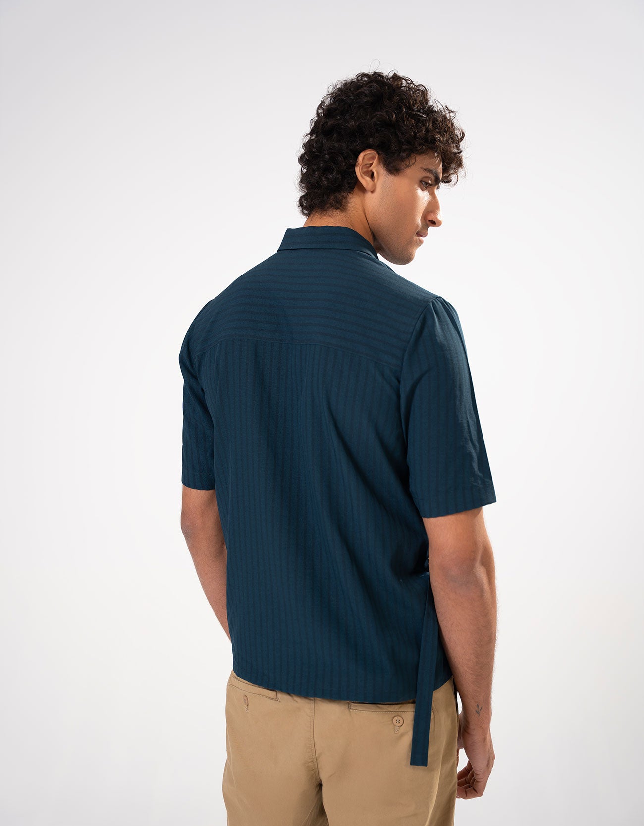 BOXY FIT CROSS OVER SHIRT