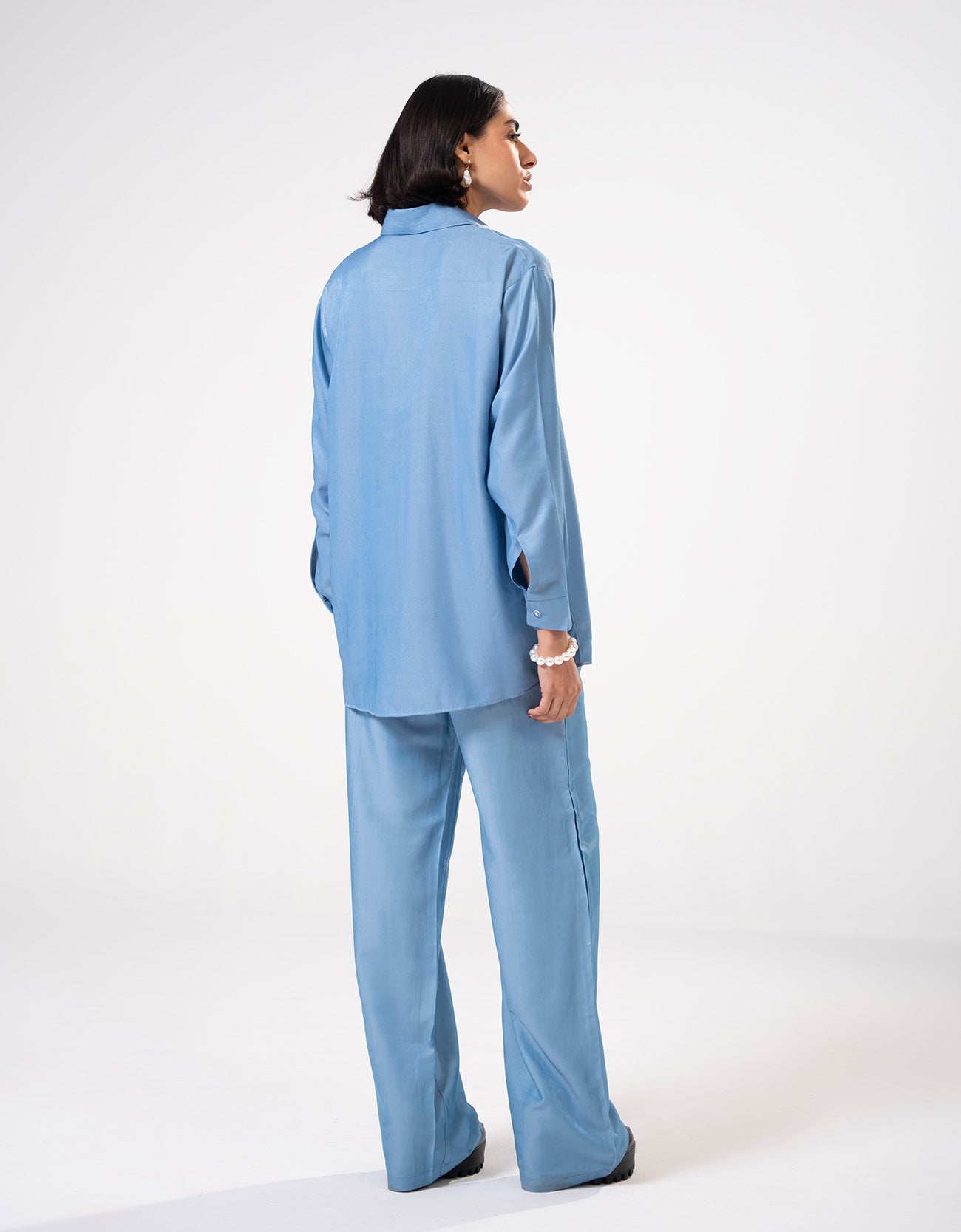 FLOWY BUTTON DOWN SHIRT