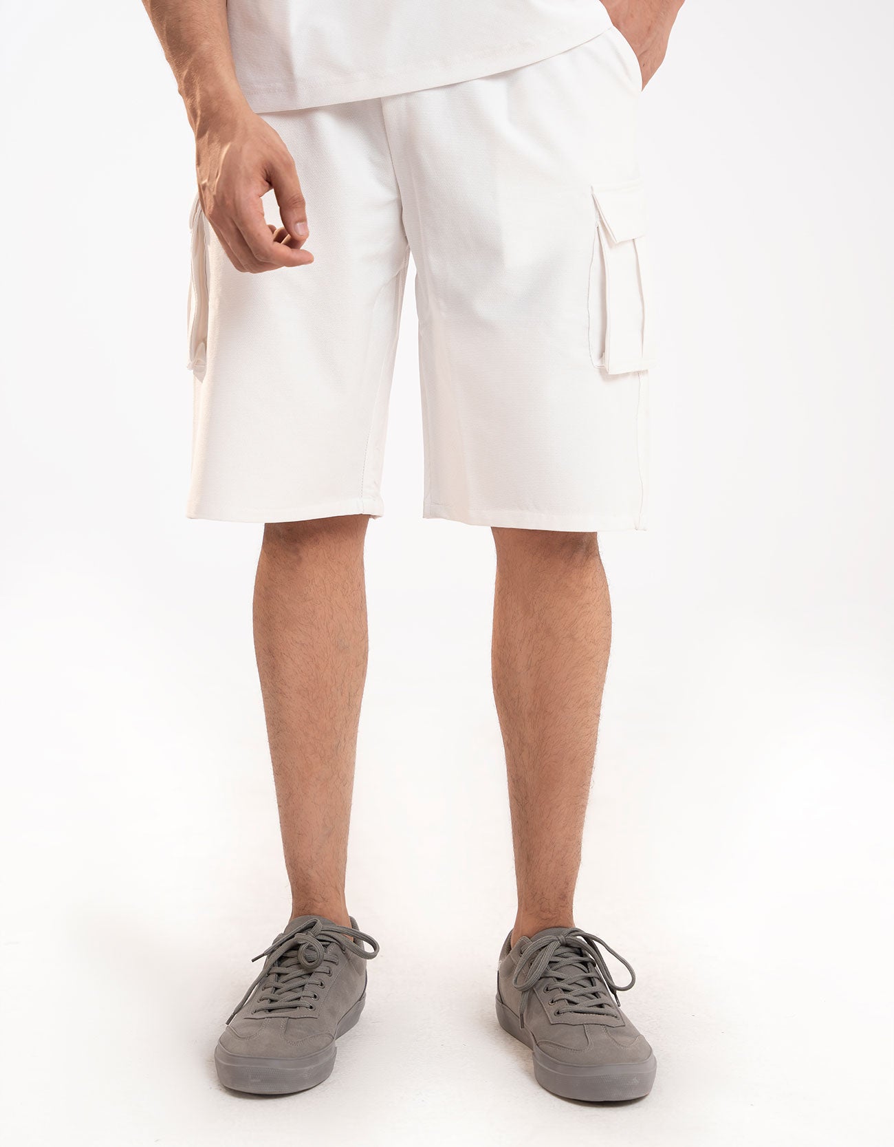 RELAXED FIT CARGO SHORTS