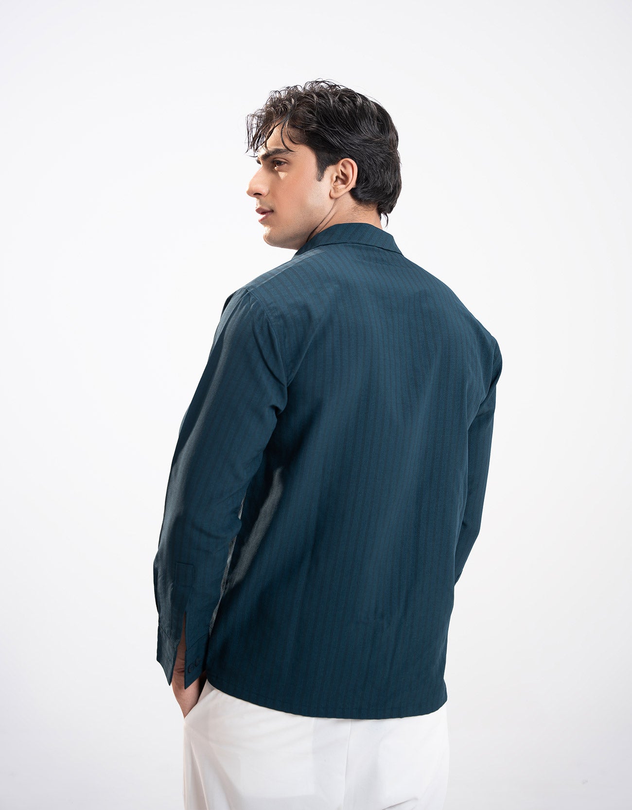 MEN’S BUTTON DOWN SHIRT WITH FLAP POCKET