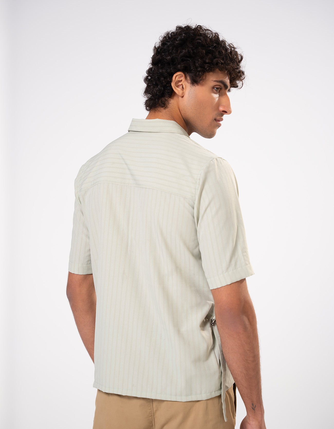 BOXY FIT CROSS OVER SHIRT