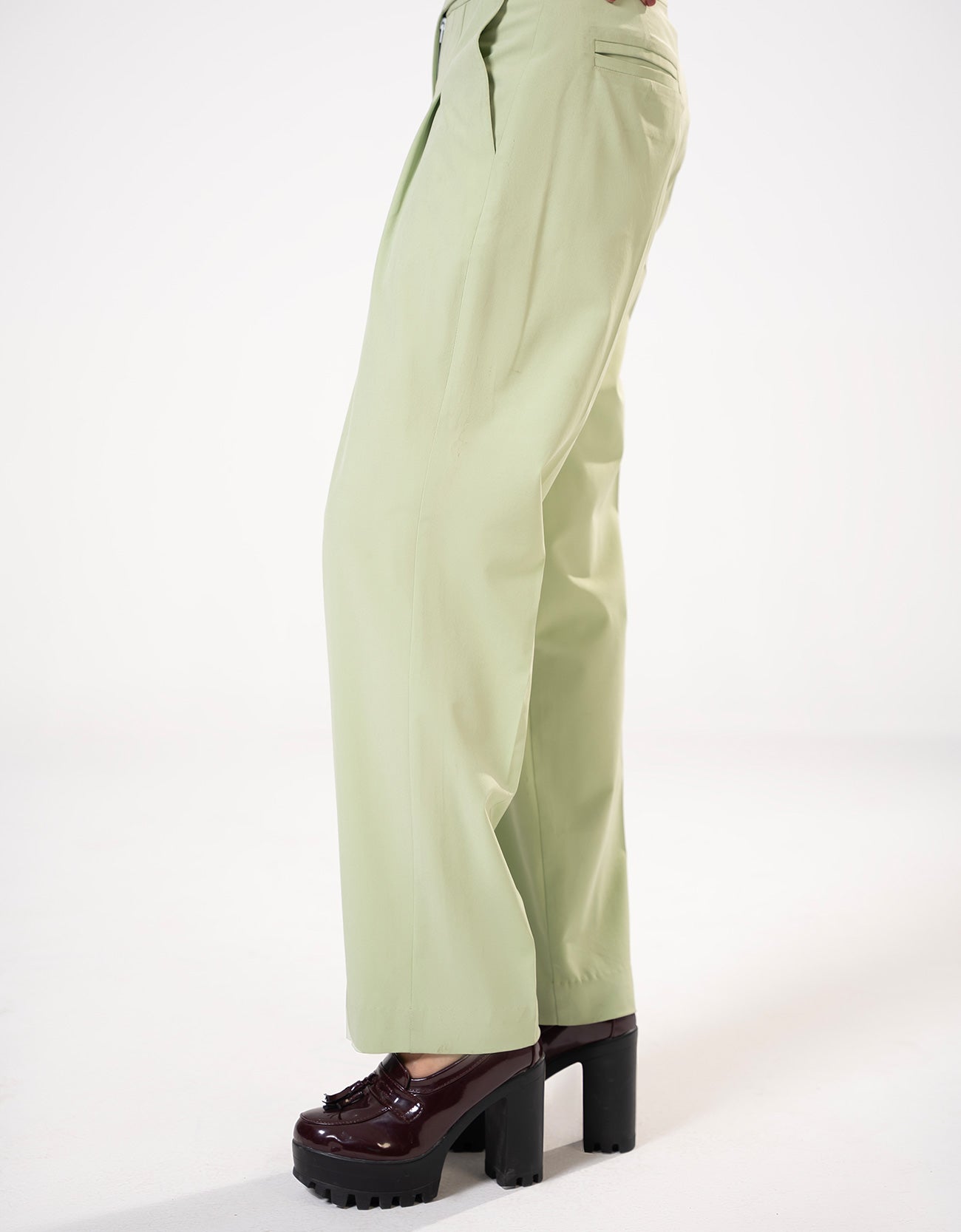 TAILORED STRAIGHT PANTS