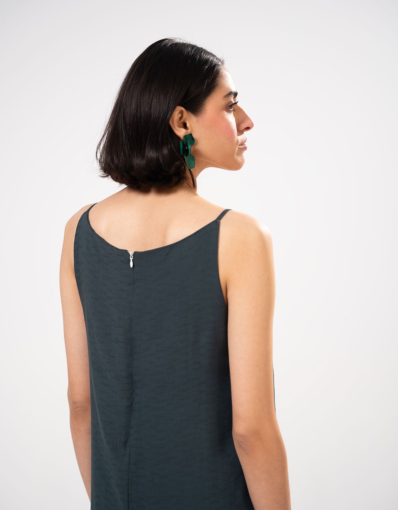 STRAIGHT HALTER NECK DRESS