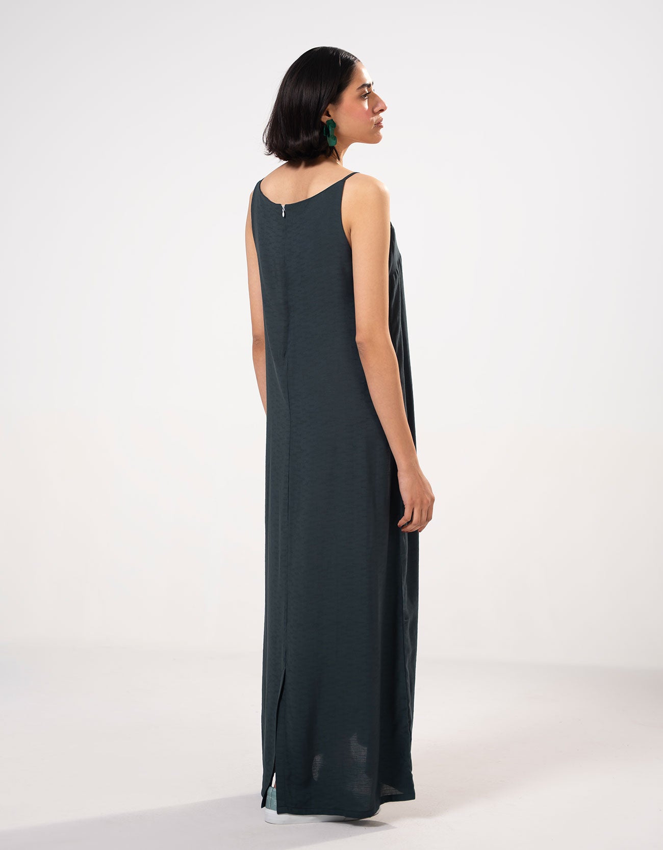 STRAIGHT HALTER NECK DRESS