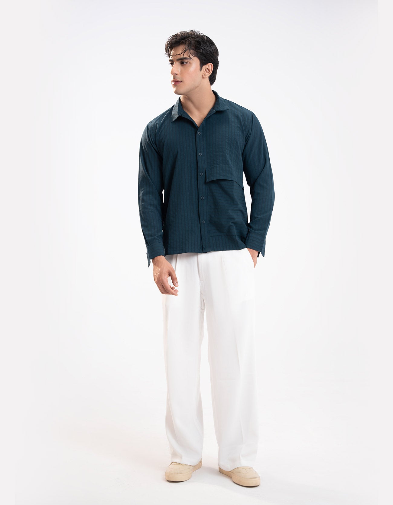 MEN’S BUTTON DOWN SHIRT WITH FLAP POCKET