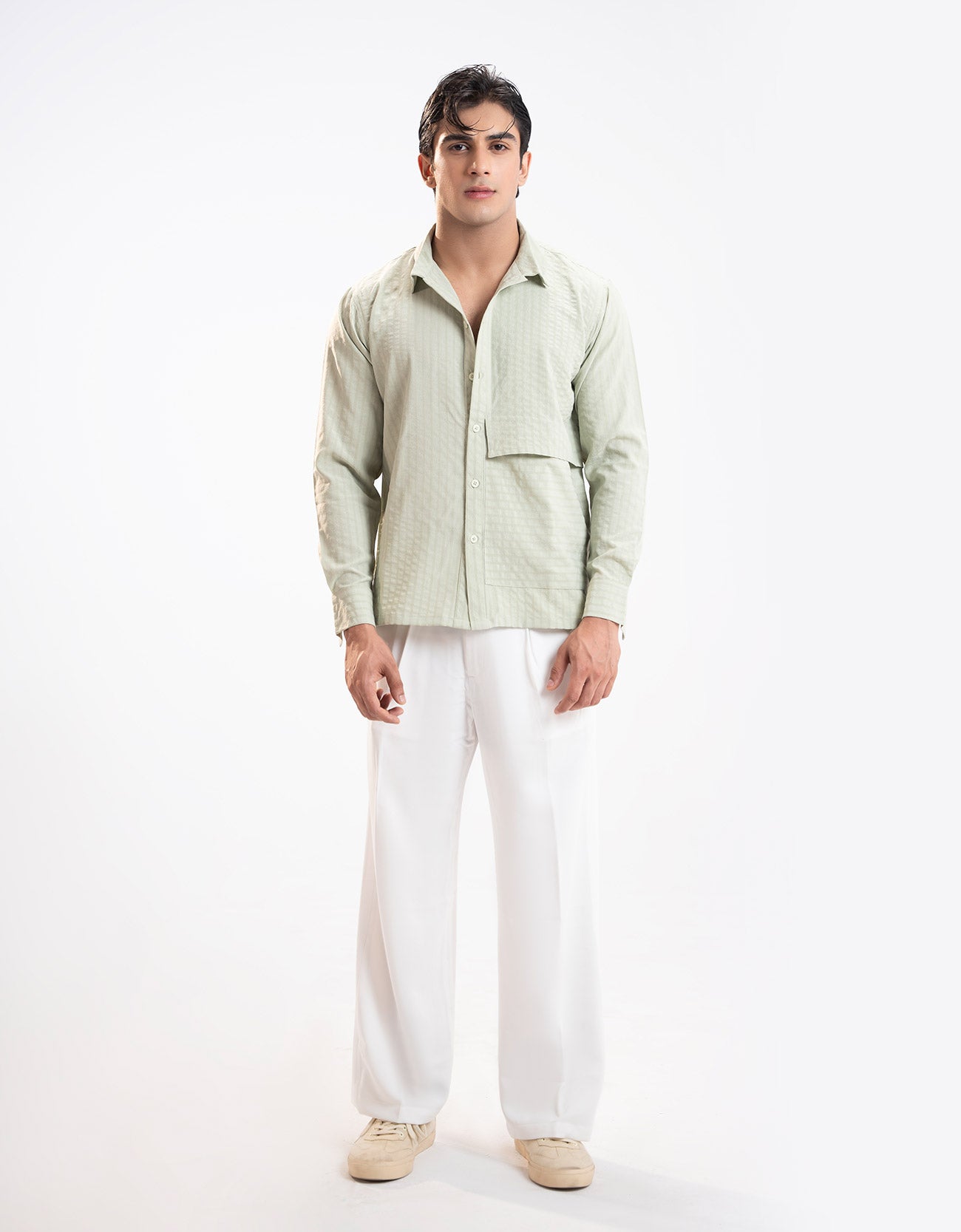 MEN’S BUTTON DOWN SHIRT WITH FLAP POCKET