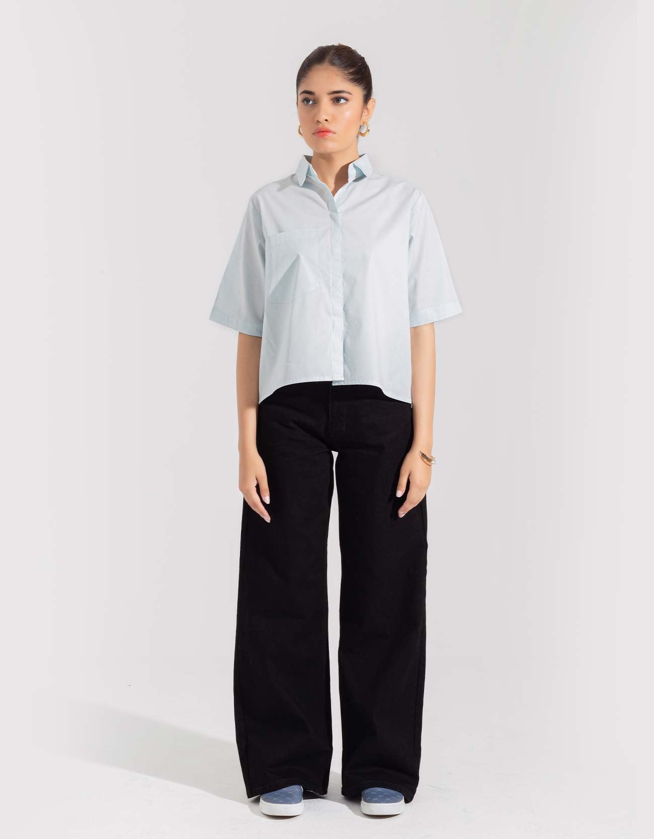 CROPPED PATCH POCKET SHIRT