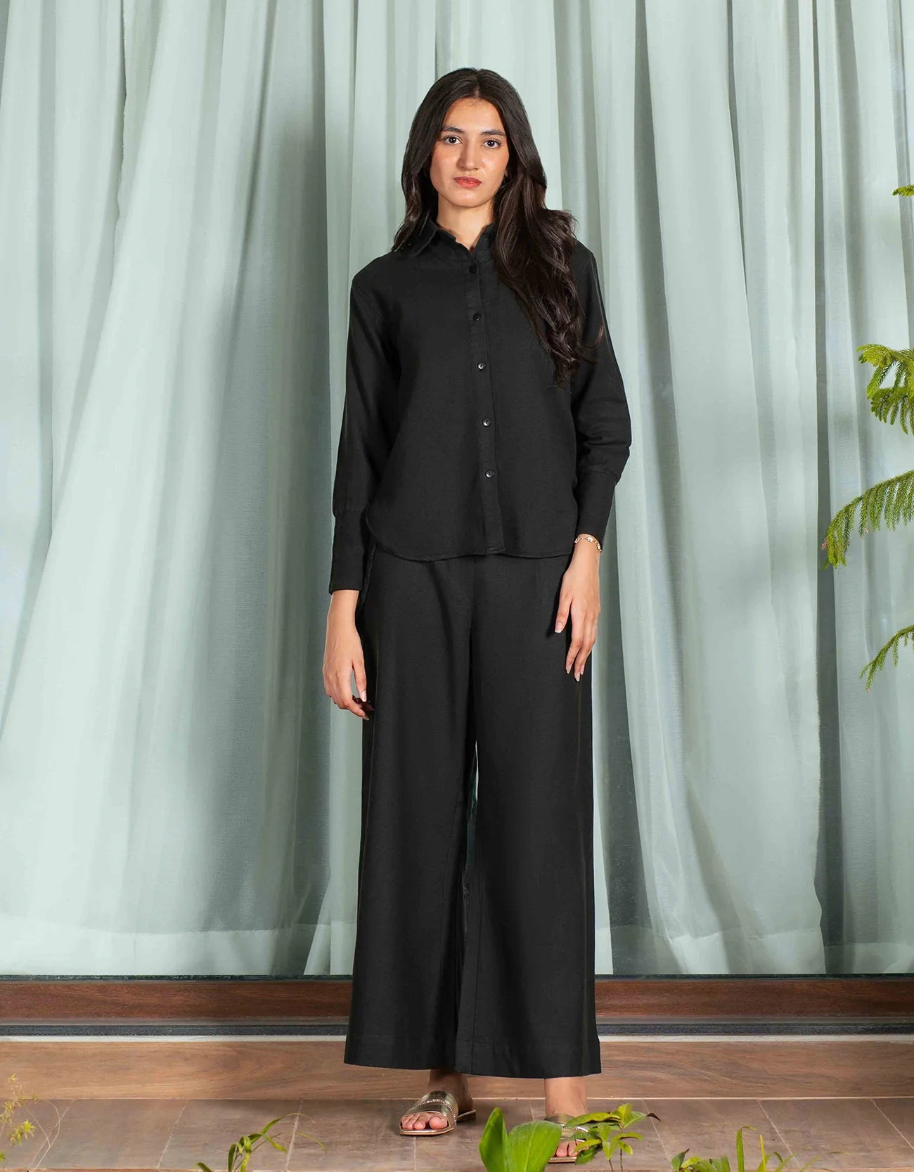 JACQUARD COLLARED BACK TALE SHIRT