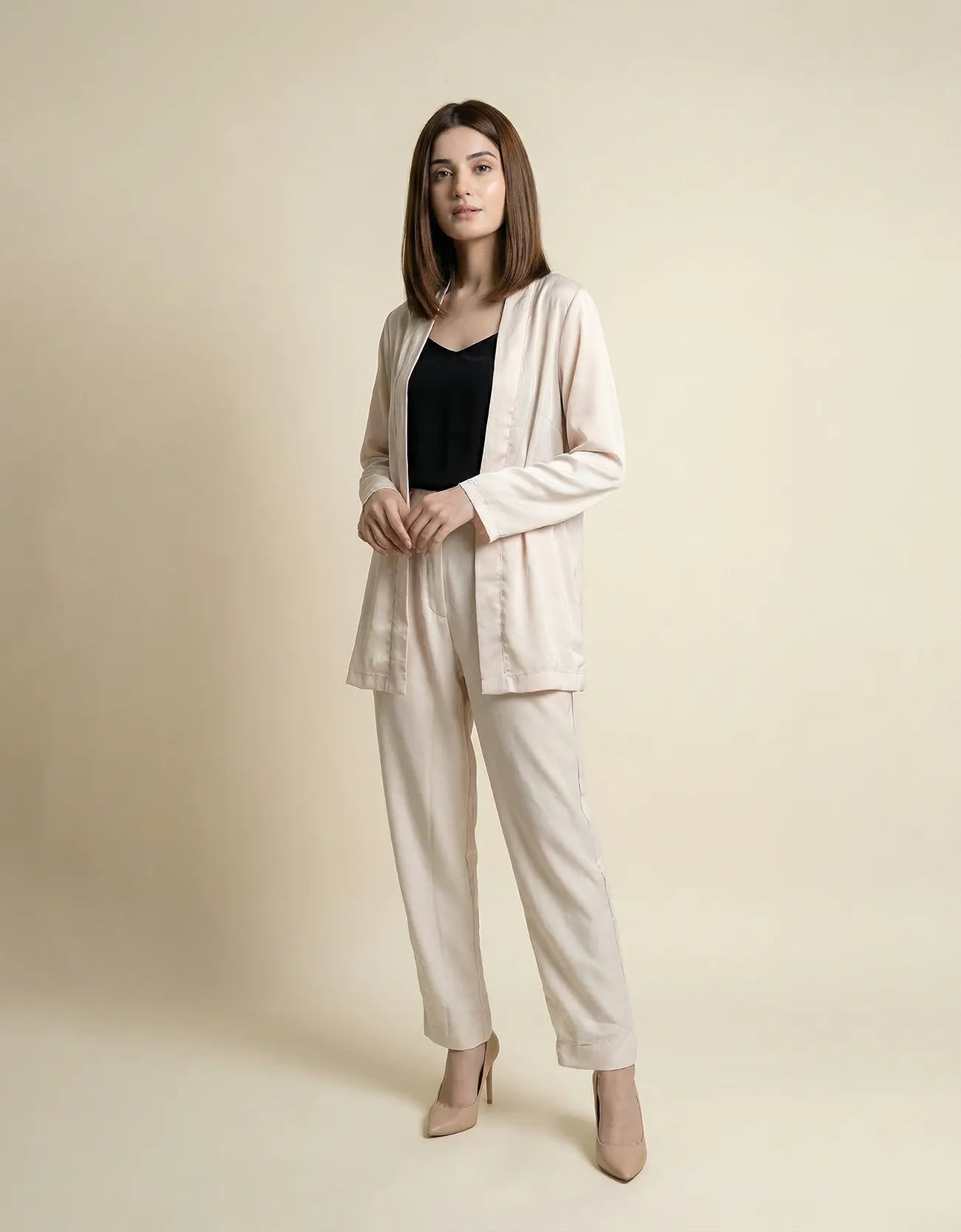 FRONT-OPEN FLOWY JACKET