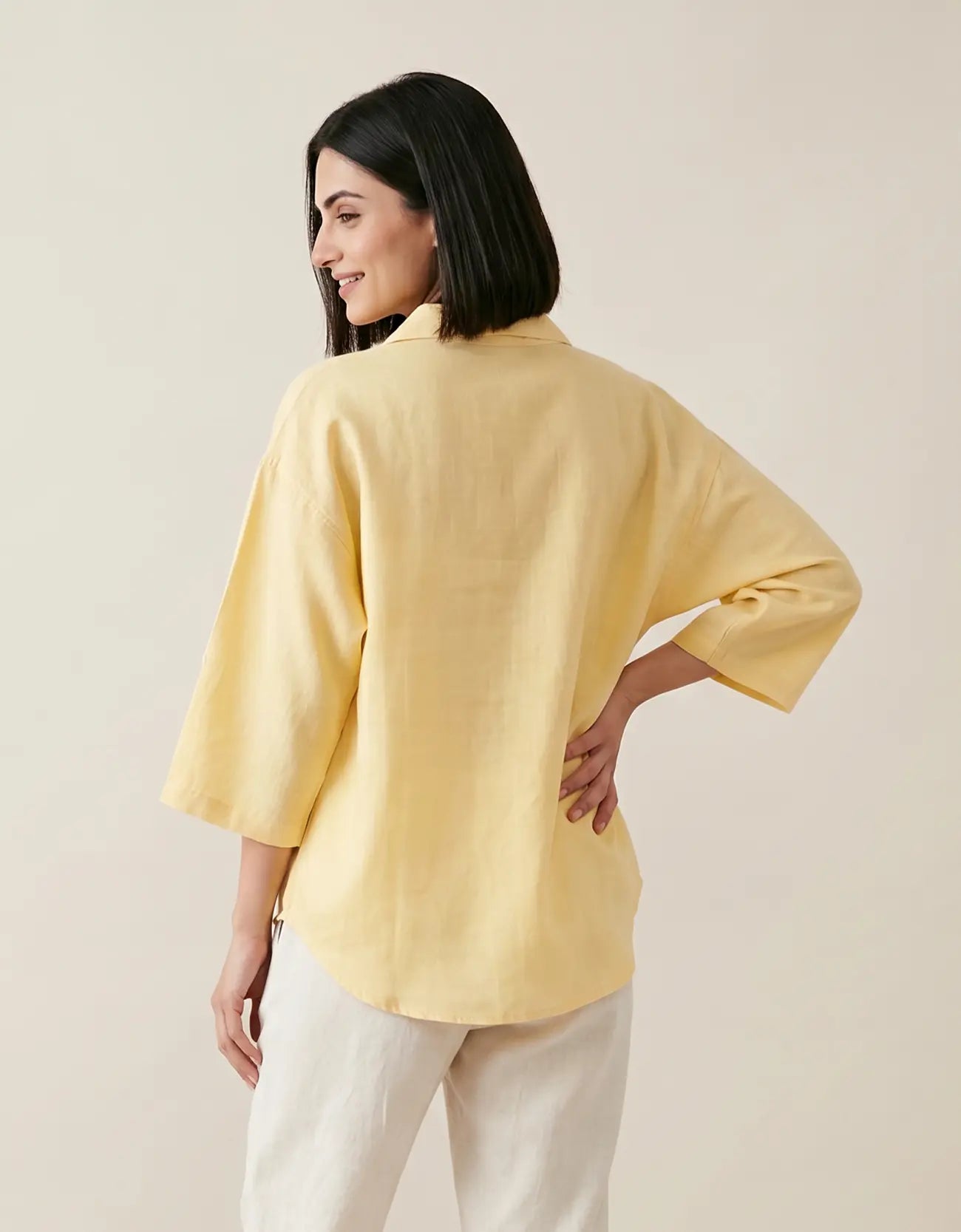 RELAXED V-NECK SHIRT