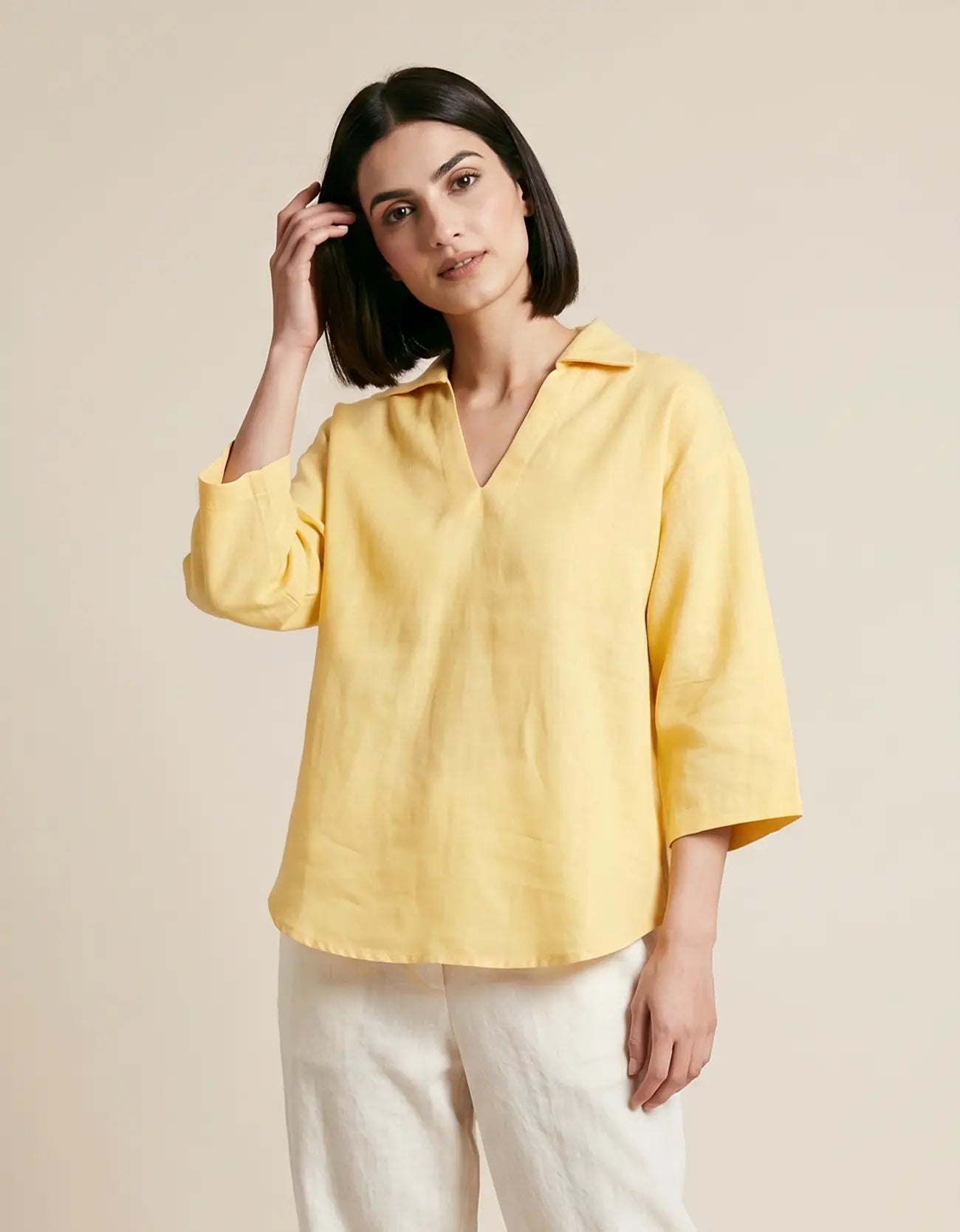 RELAXED V-NECK SHIRT