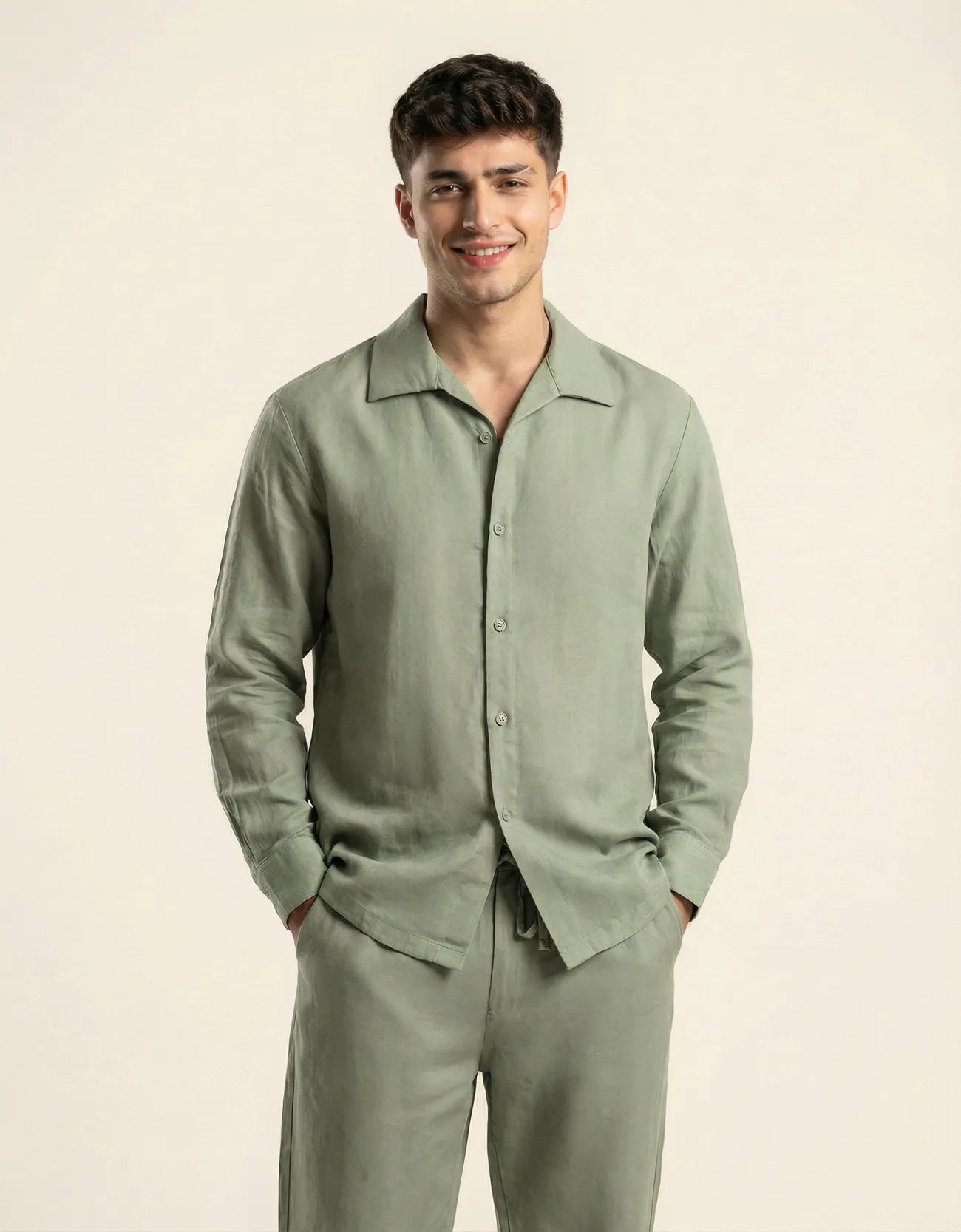 CLASSIC BUTTON-UP SHIRT