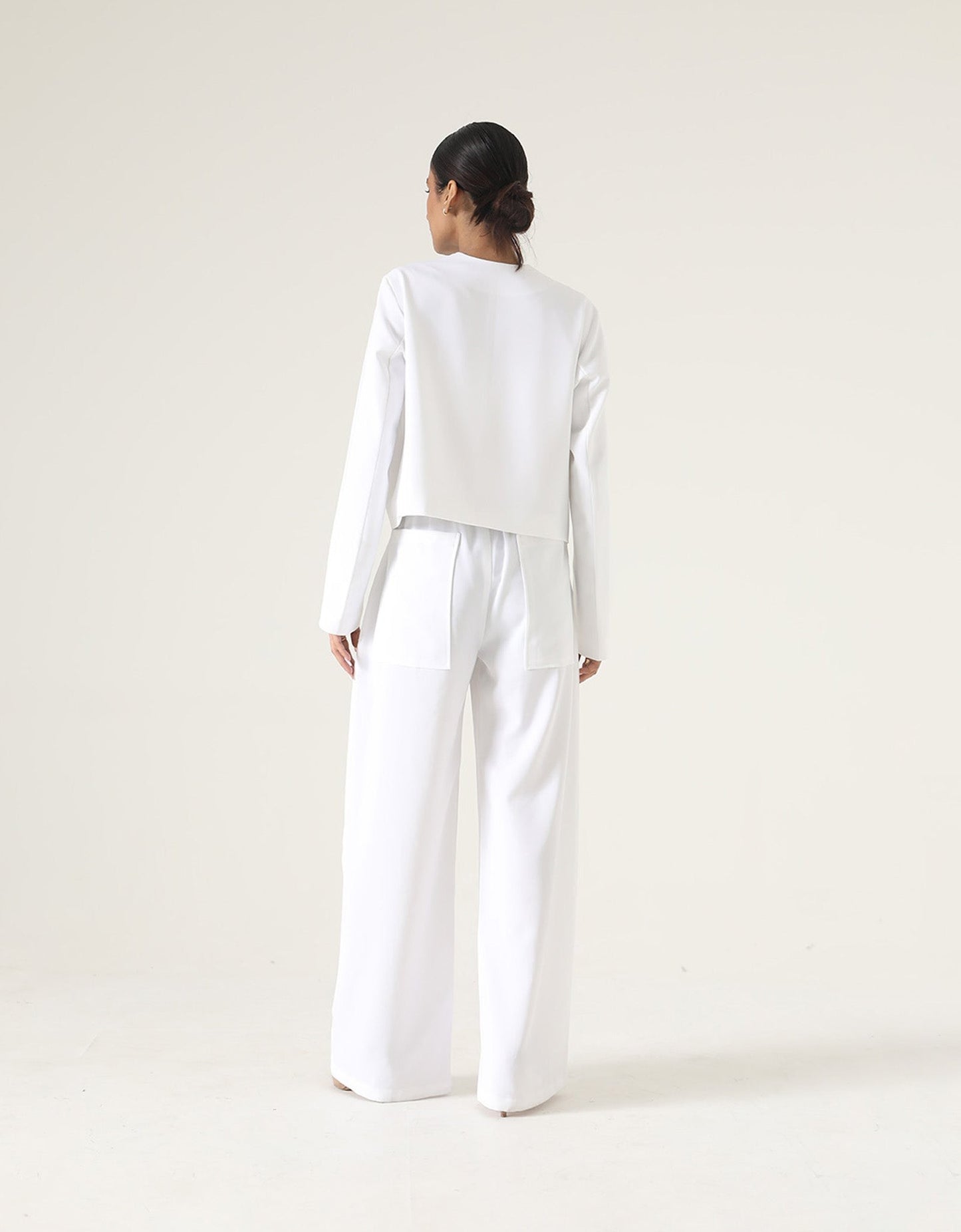 SHORT TAILORED JACKET