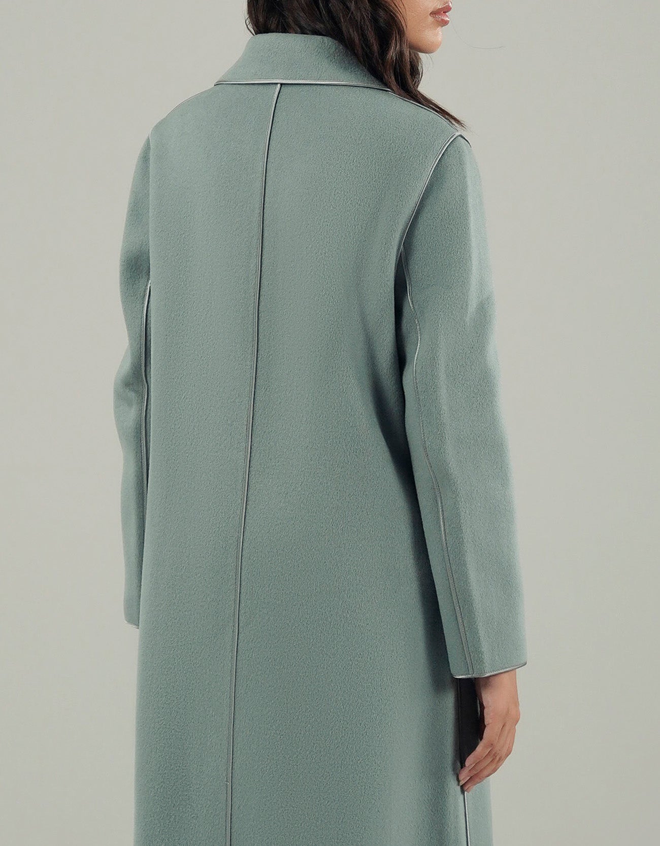 CLASSIC PETER PAN OVERCOAT