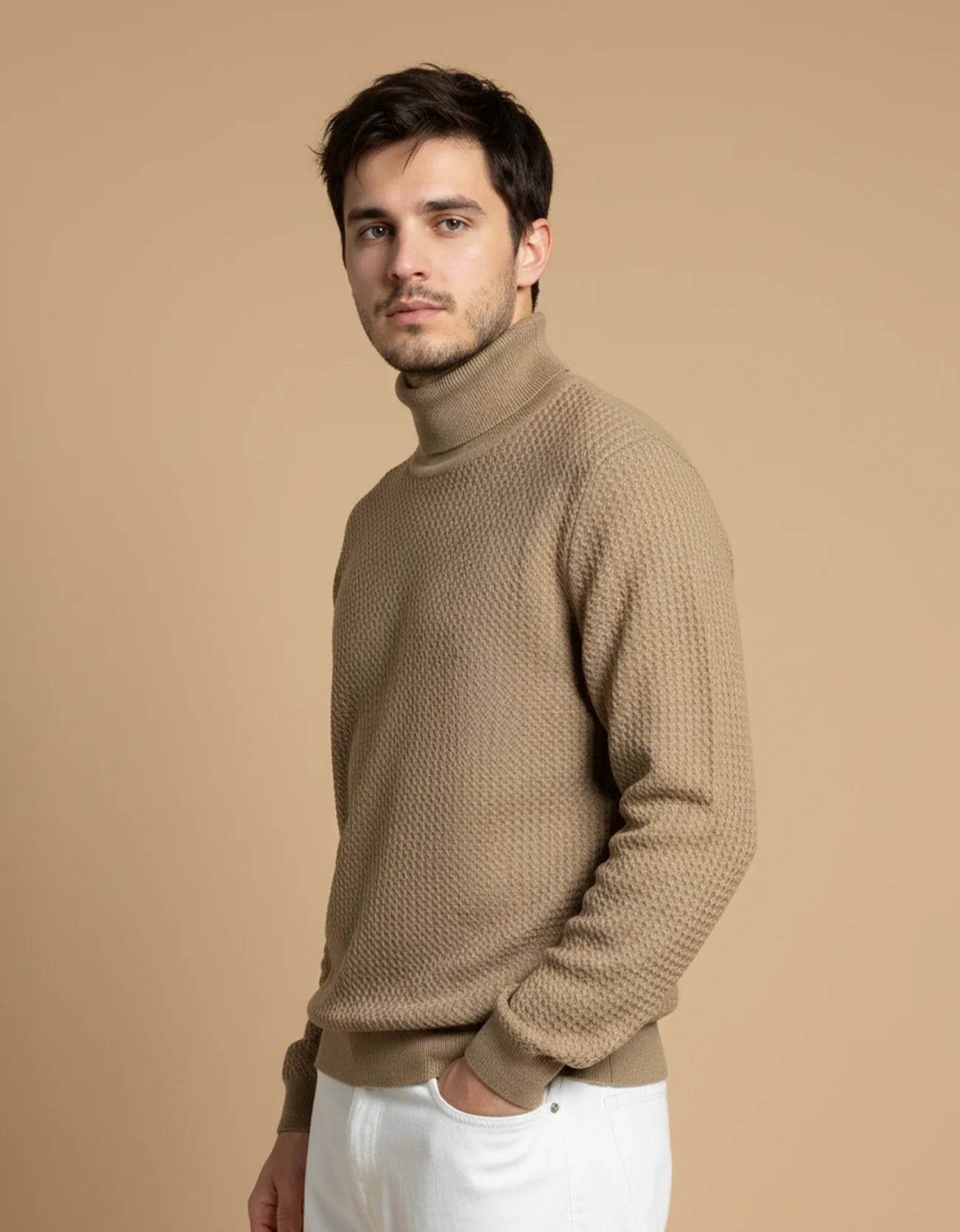 CHAVERON TEXTURED TURTLE NECK