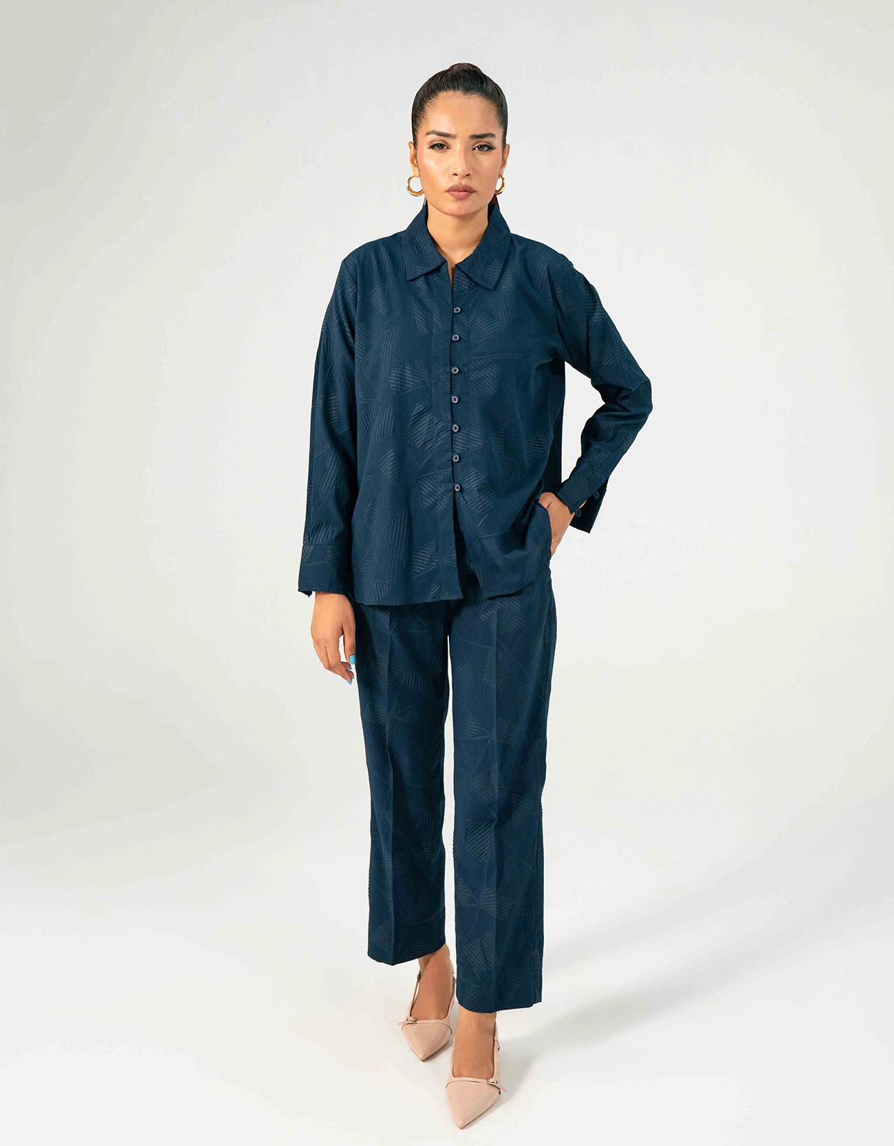 SELF TEXTURED SHIRT WITH LOOPS