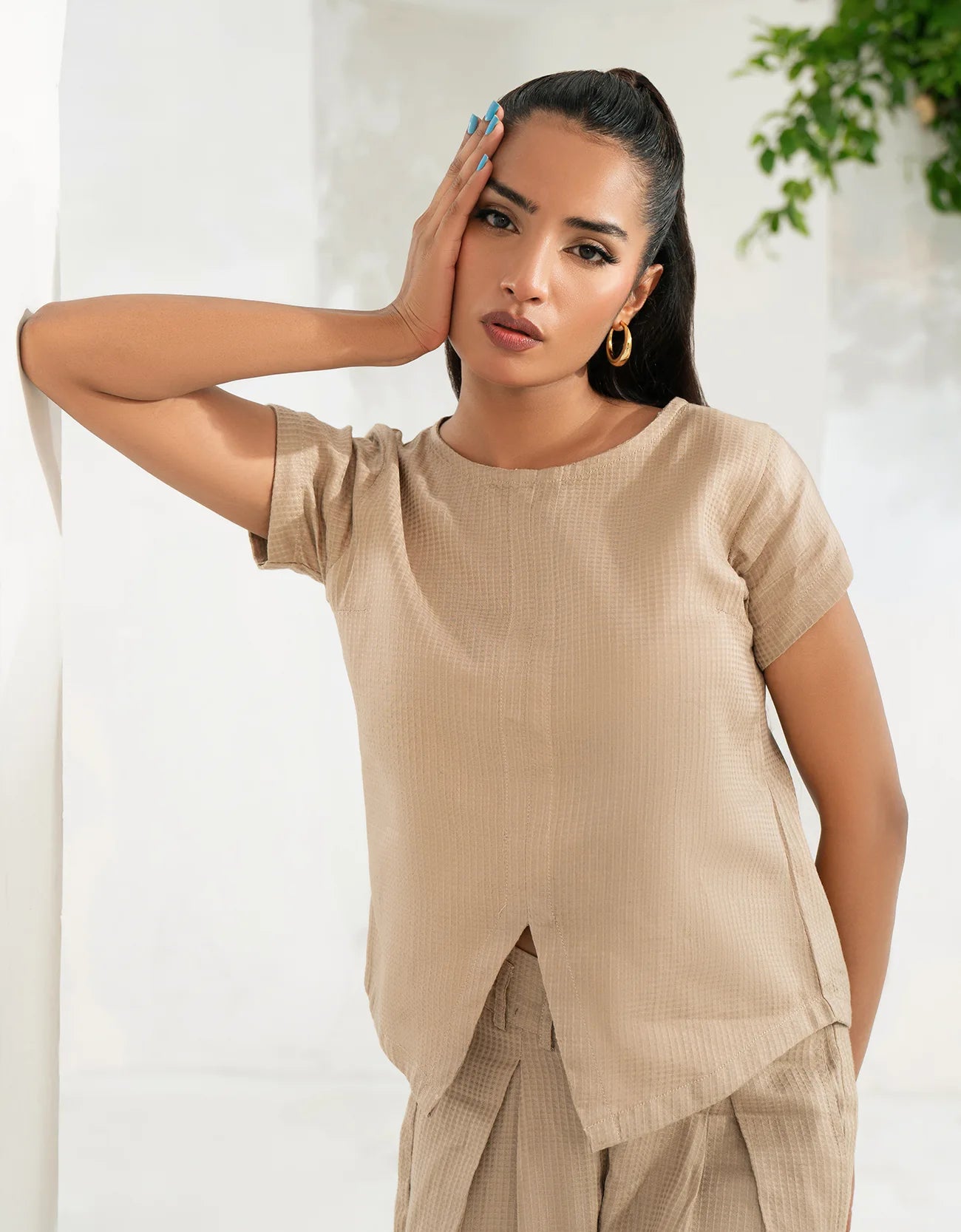 TEXTURED CAP SLEEVE TOP